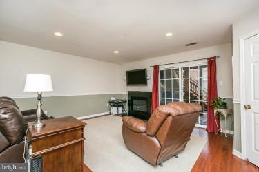 TWIN ARCH CROSSING - Residential