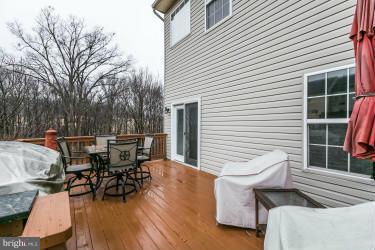 TWIN ARCH CROSSING - Residential