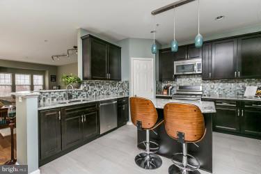 TWIN ARCH CROSSING - Residential