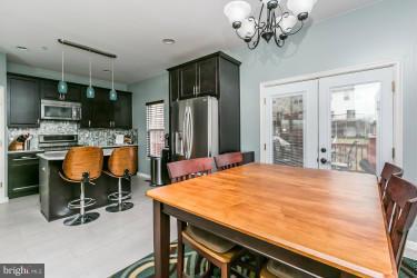 TWIN ARCH CROSSING - Residential