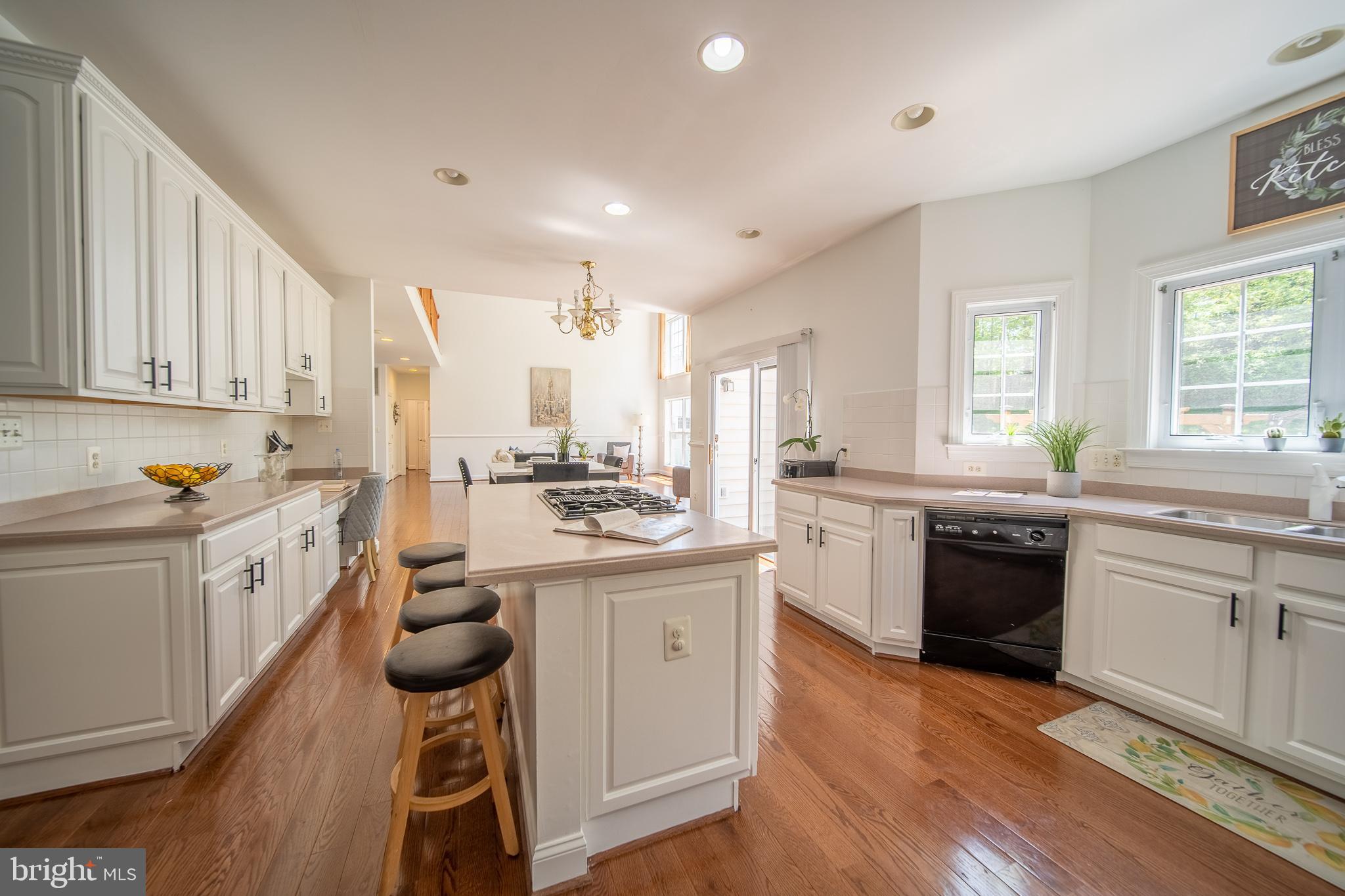 RIDGEFIELD ESTATES - Residential