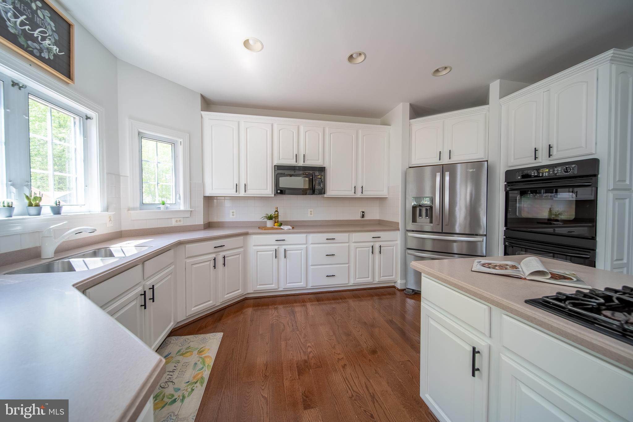 RIDGEFIELD ESTATES - Residential