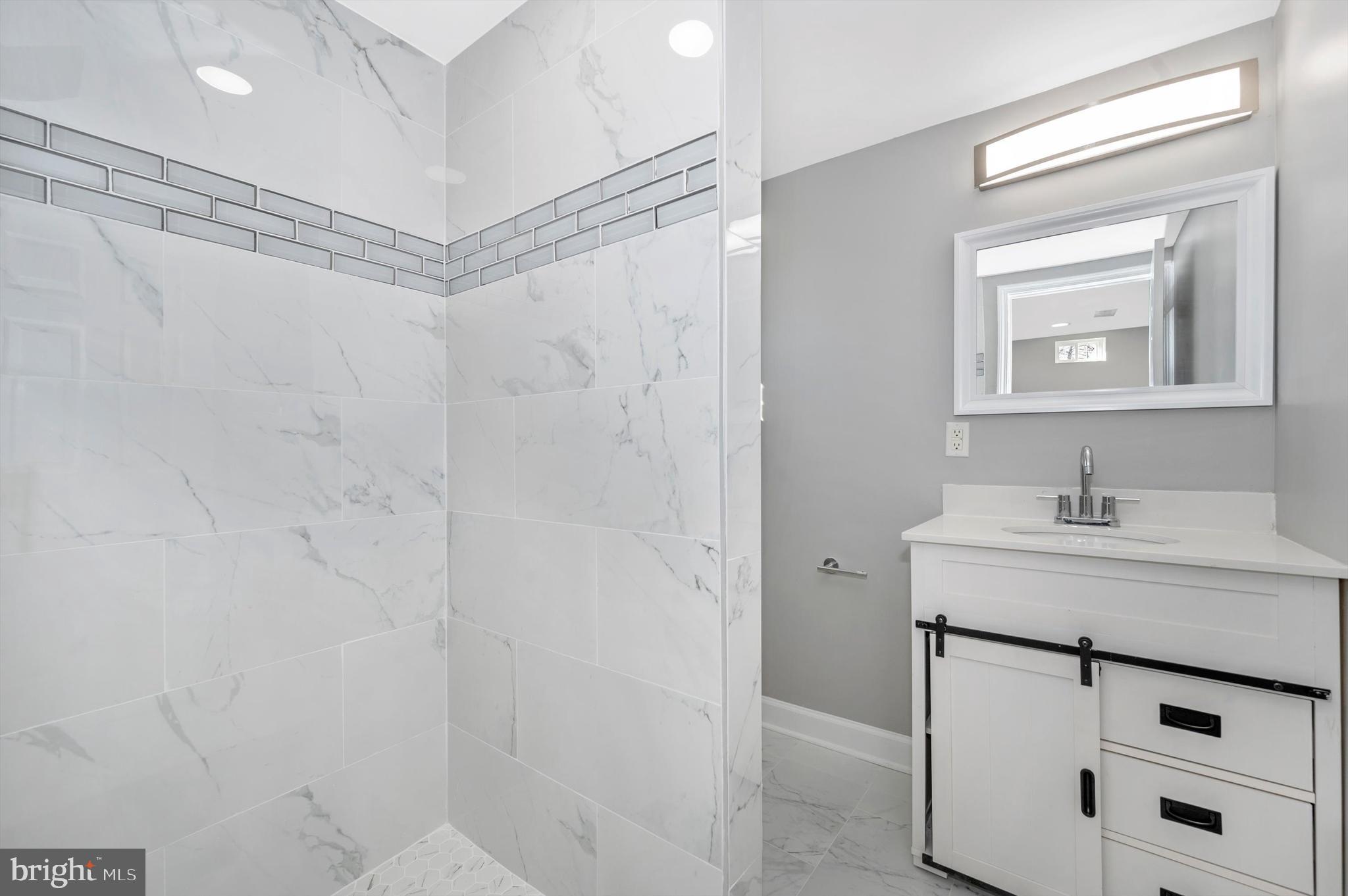 CHILLUM TERRACE - Residential