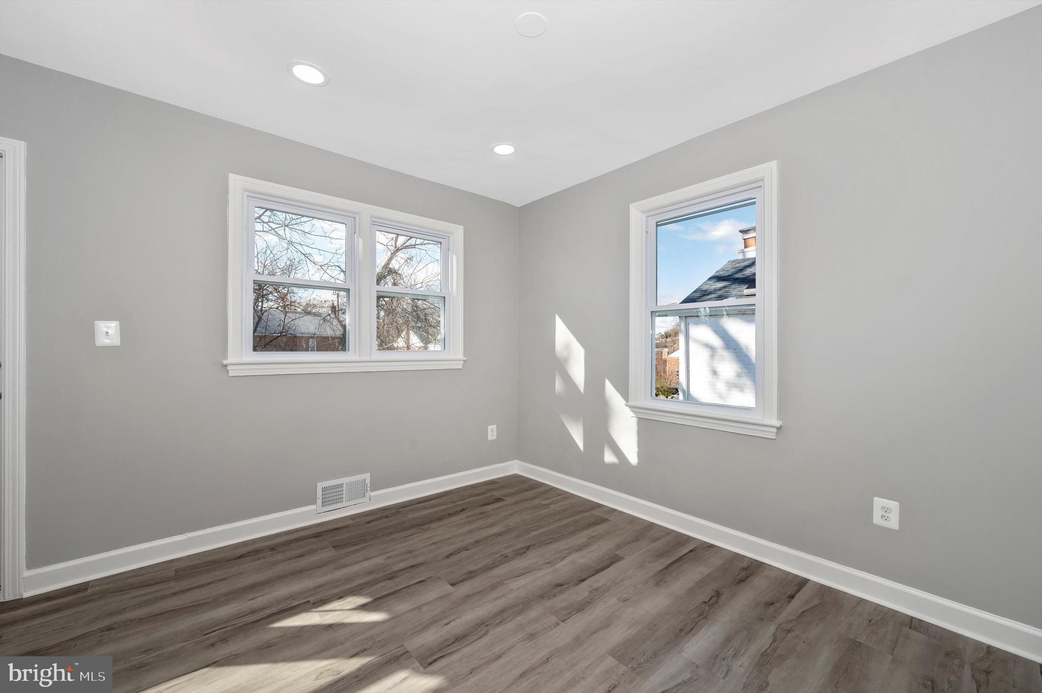 CHILLUM TERRACE - Residential