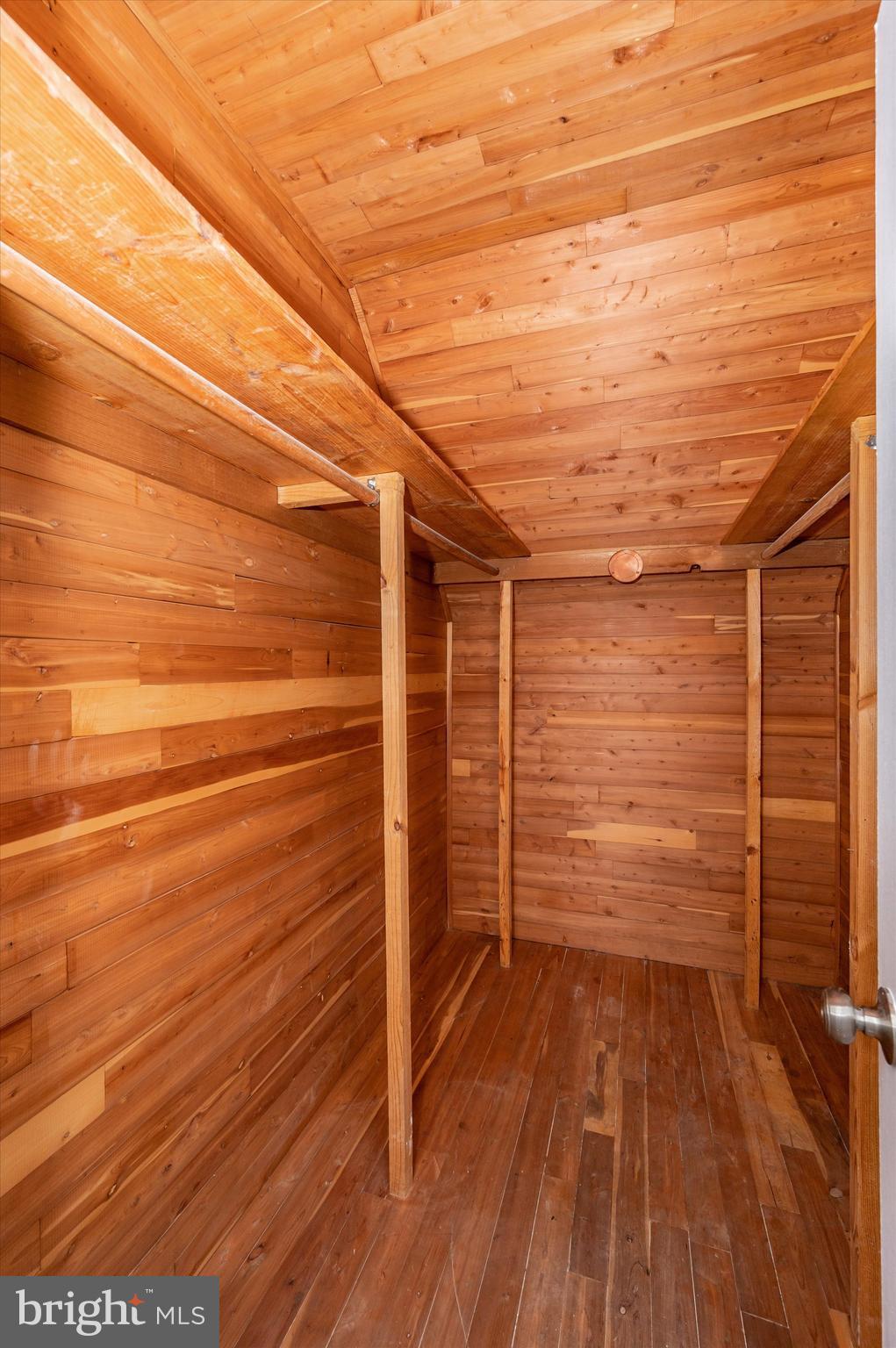 CHILLUM TERRACE - Residential