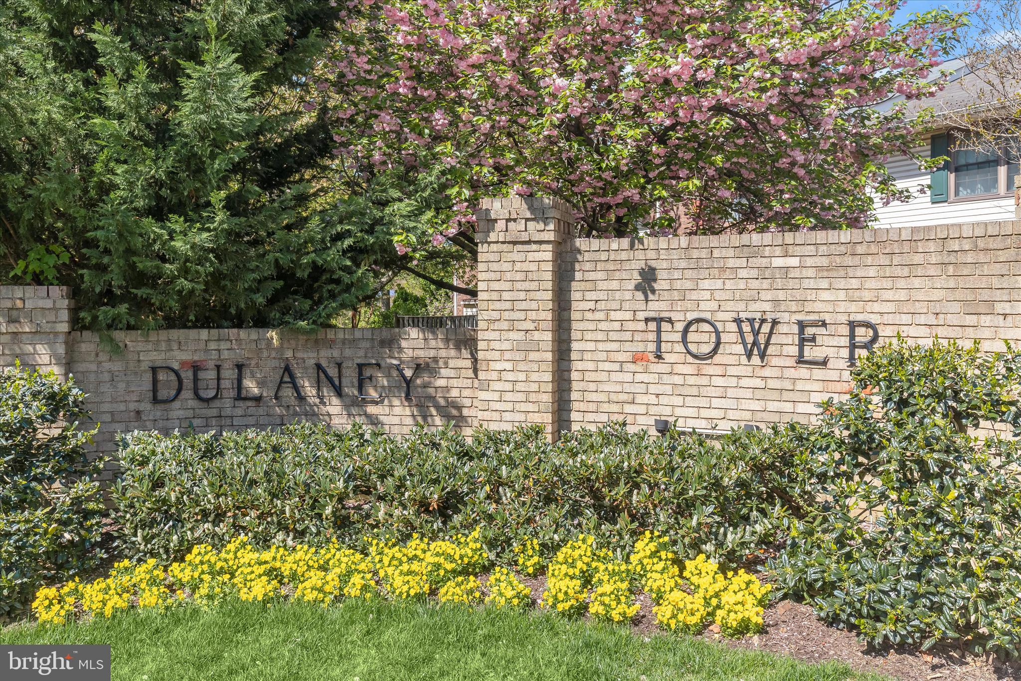 DULANEY VALLEY GARDENS - Residential