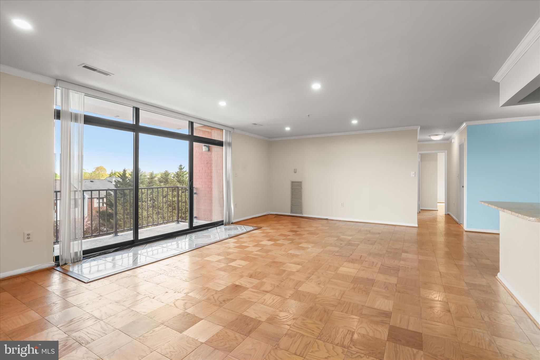 DULANEY VALLEY GARDENS - Residential