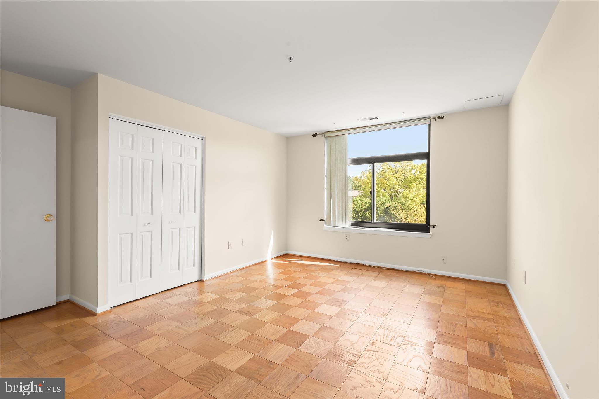 DULANEY VALLEY GARDENS - Residential