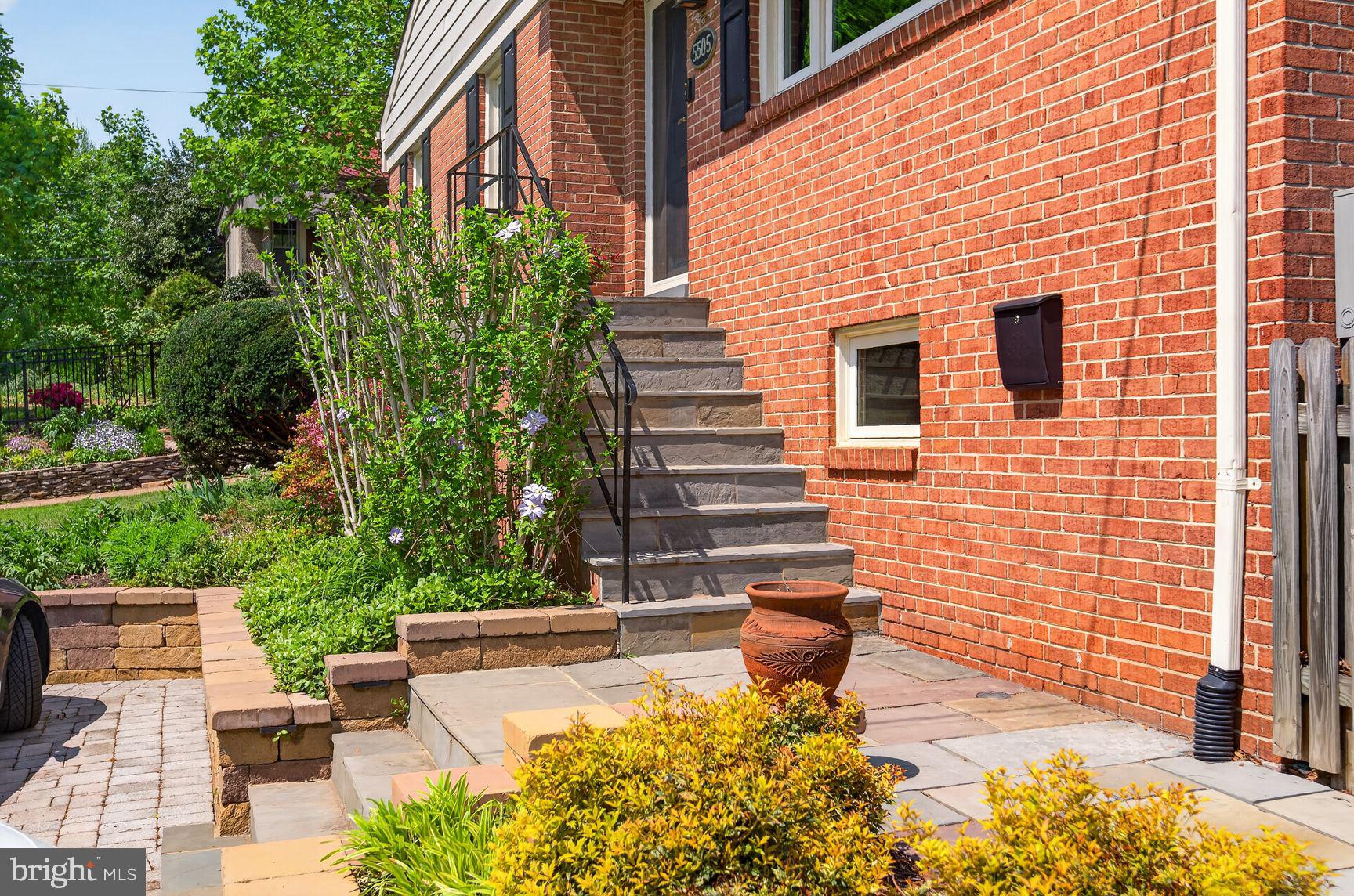 5505 MCKINLEY STREET