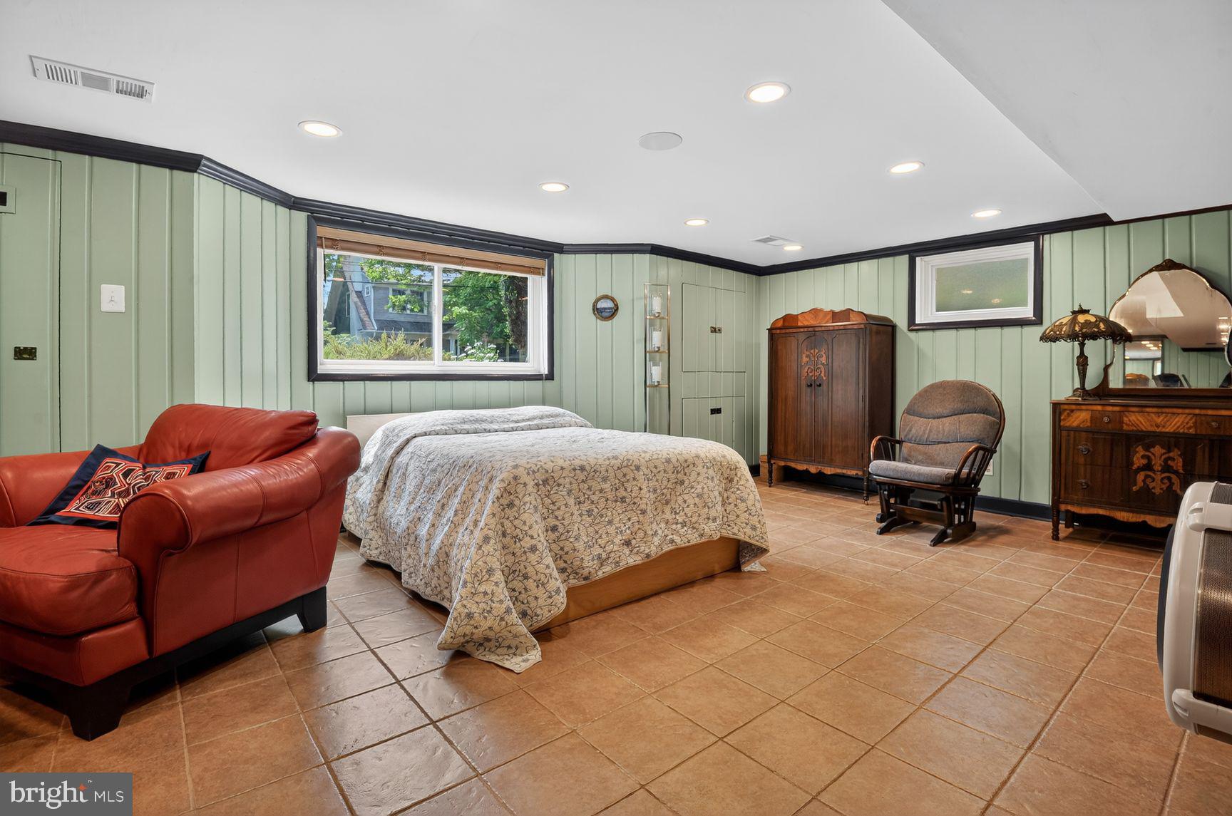 HUNTINGTON TERRACE - Residential