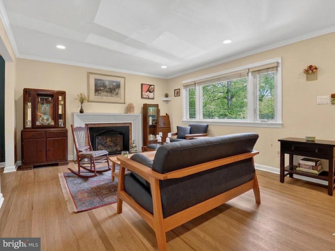 5505 MCKINLEY STREET