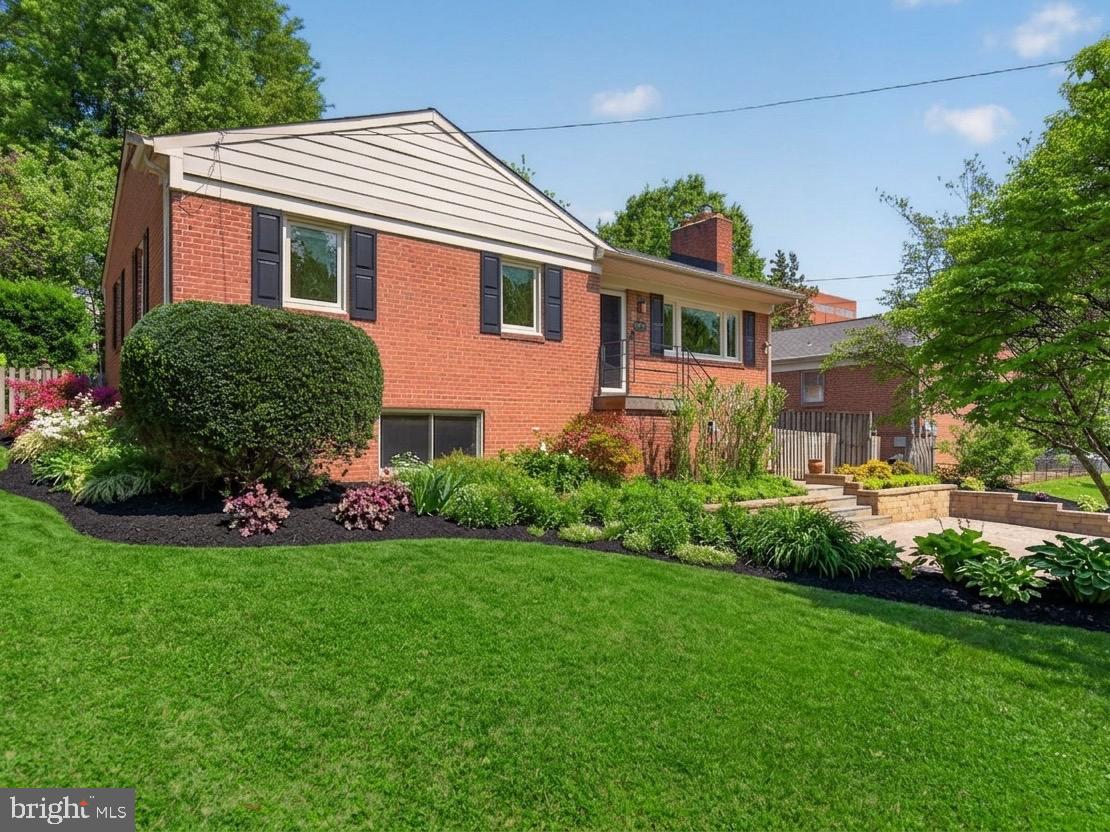 5505 MCKINLEY STREET