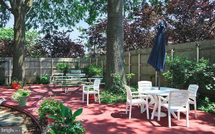 220 LOCUST STREET 26AS