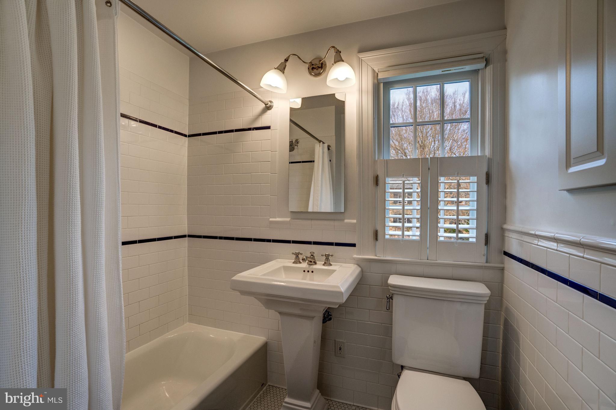 WESLEY HEIGHTS - Residential