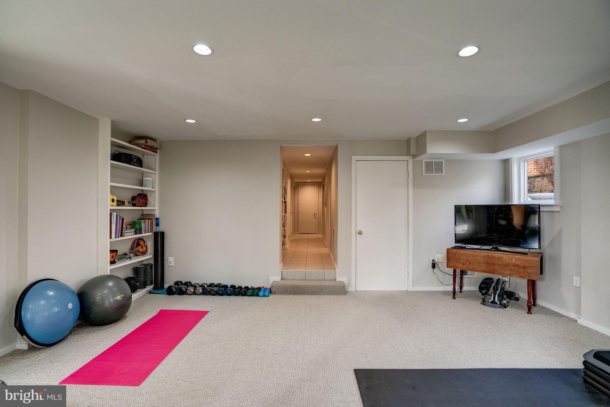 WESLEY HEIGHTS - Residential