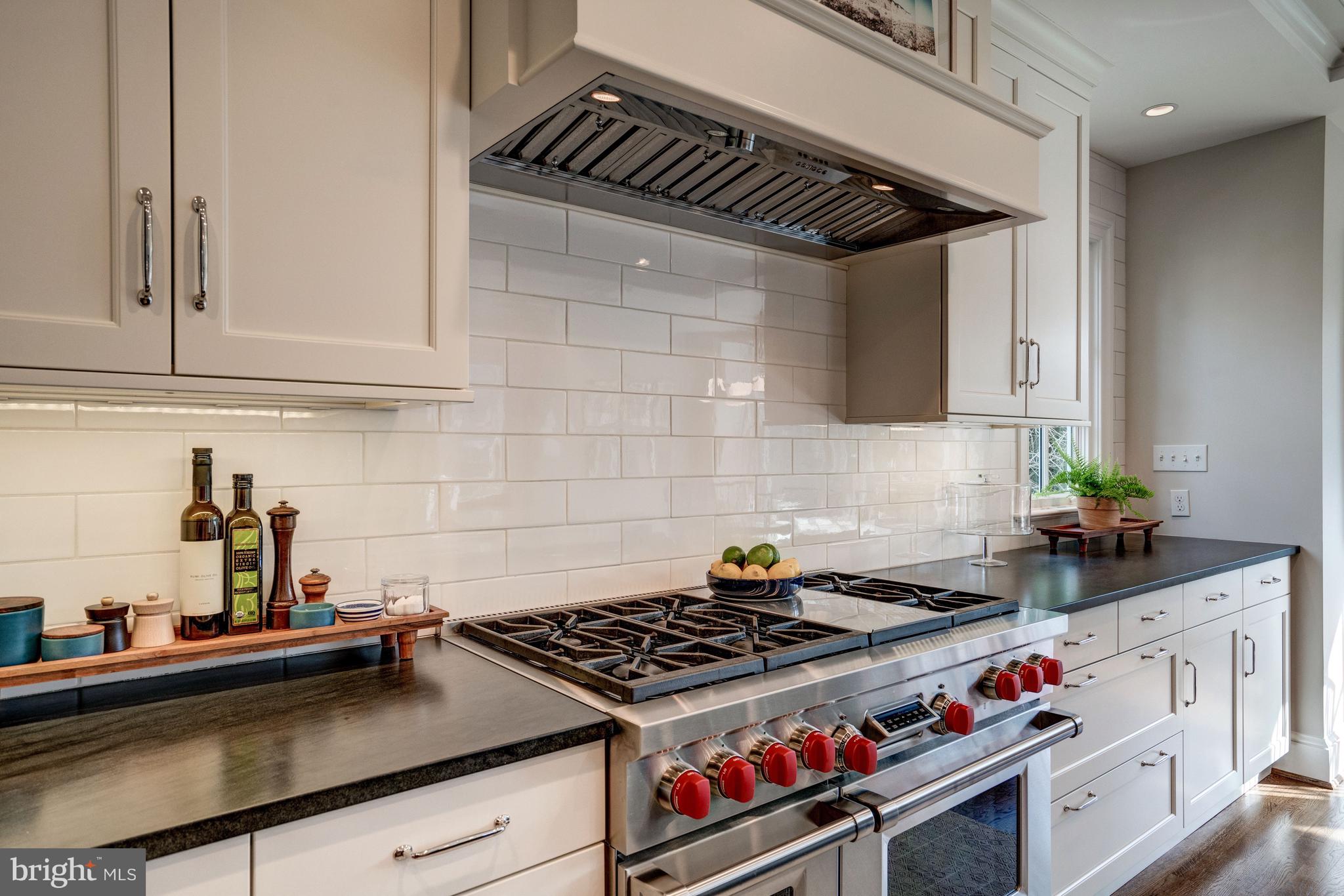 WESLEY HEIGHTS - Residential