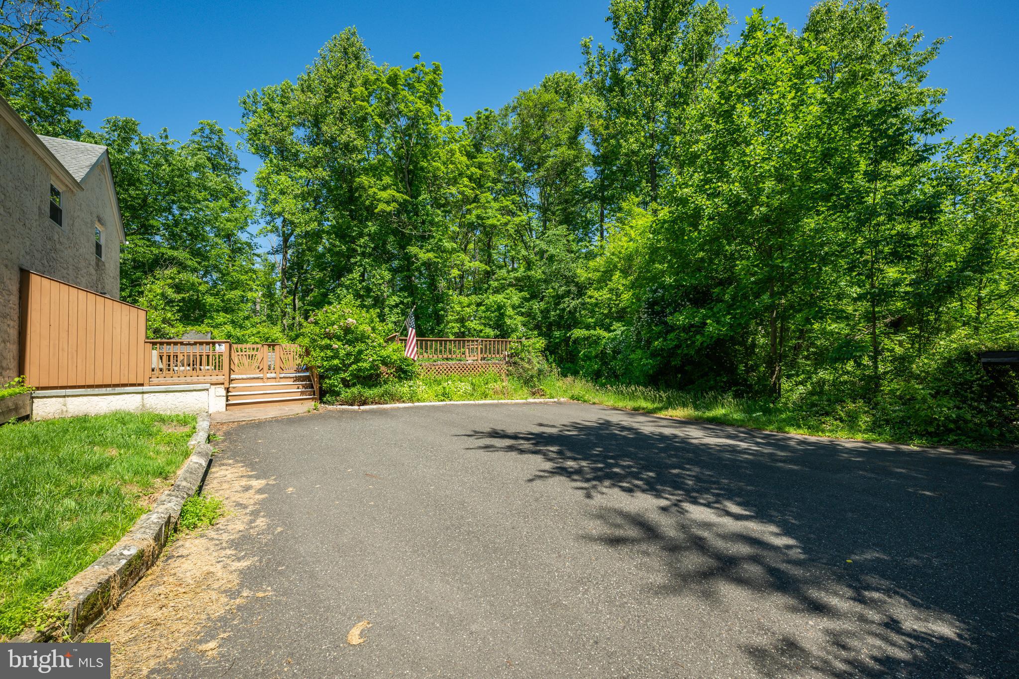 305 THOUSAND ACRE ROAD
