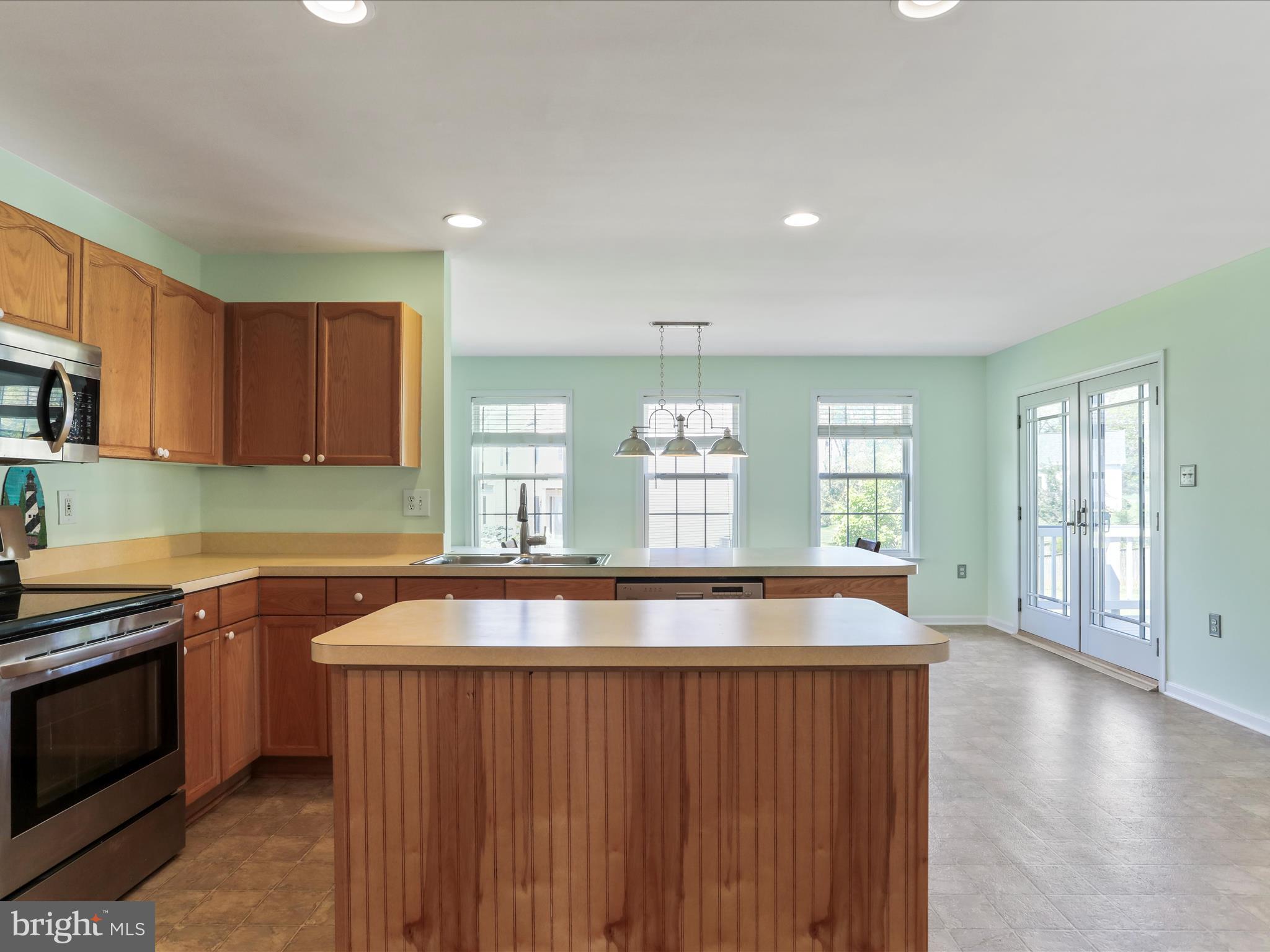 LOCUST HILL - Residential