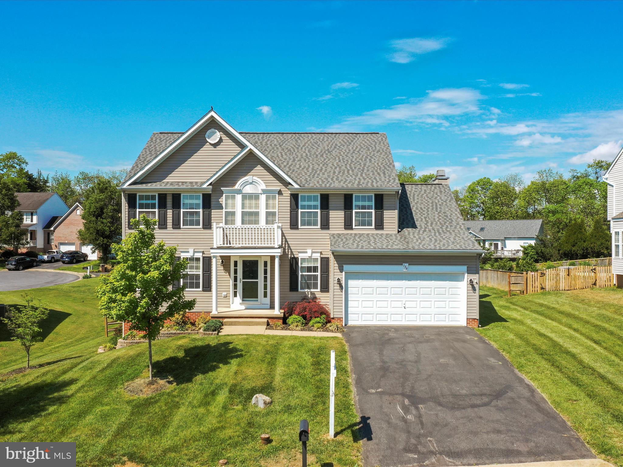 LOCUST HILL - Residential