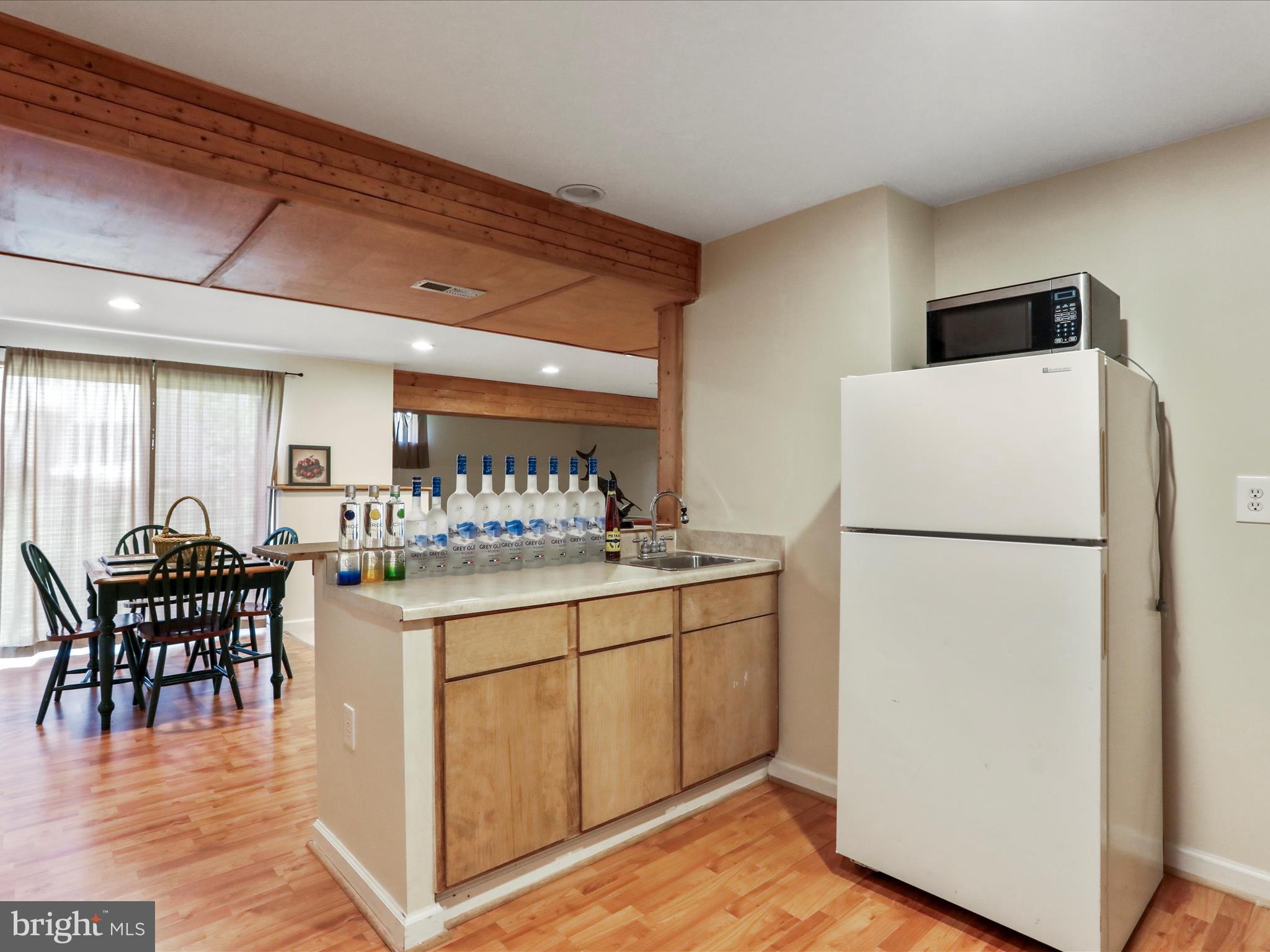 LOCUST HILL - Residential