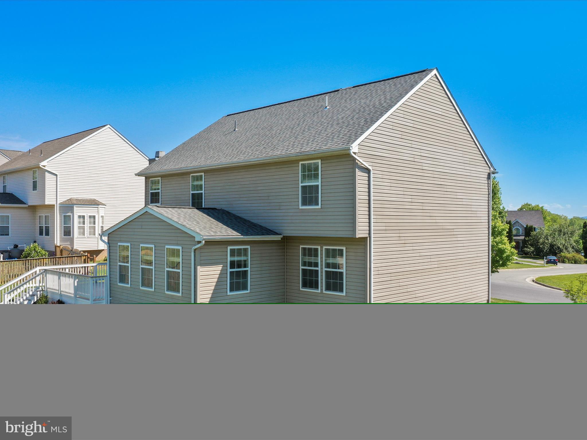 LOCUST HILL - Residential