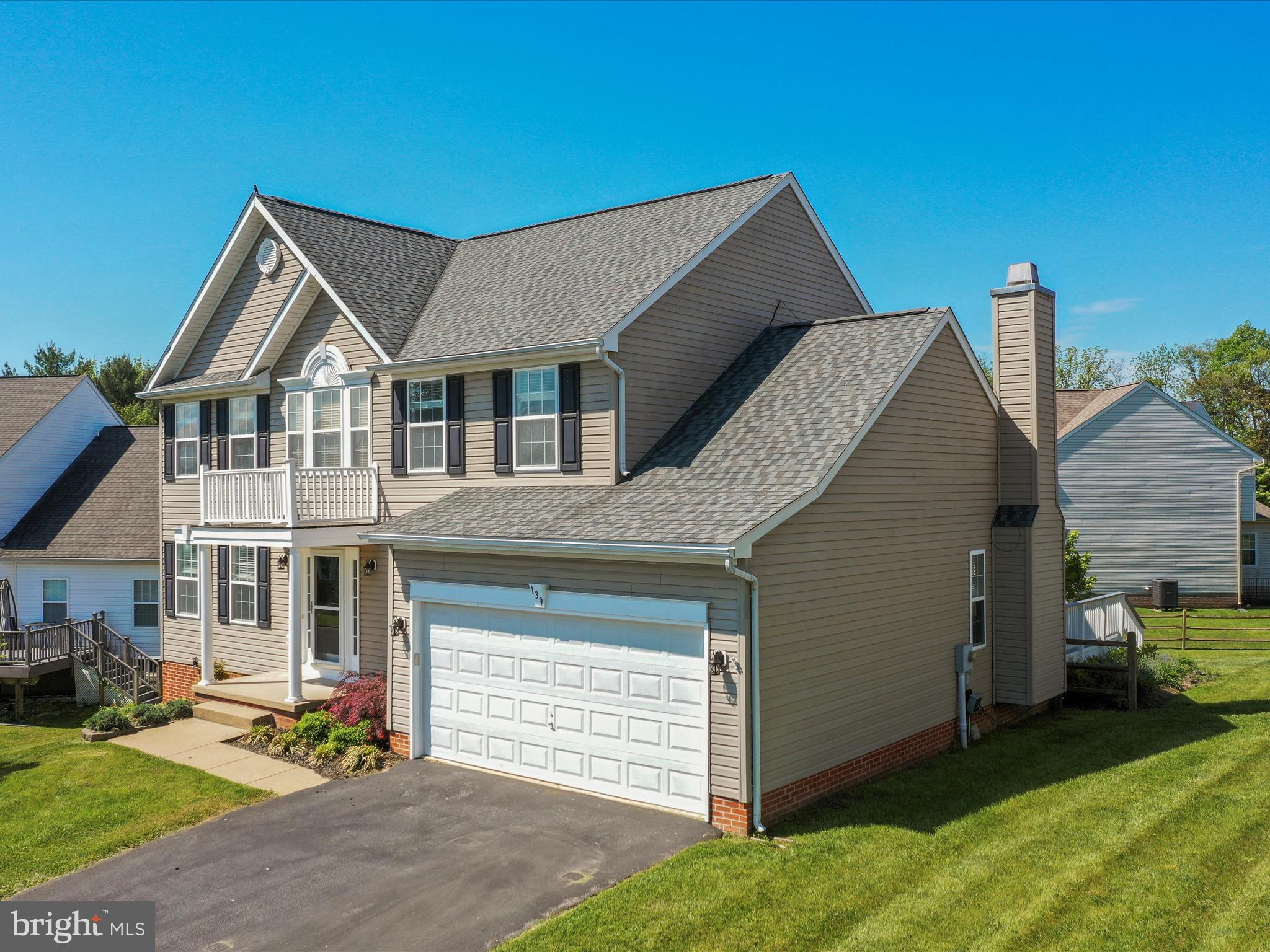 LOCUST HILL - Residential