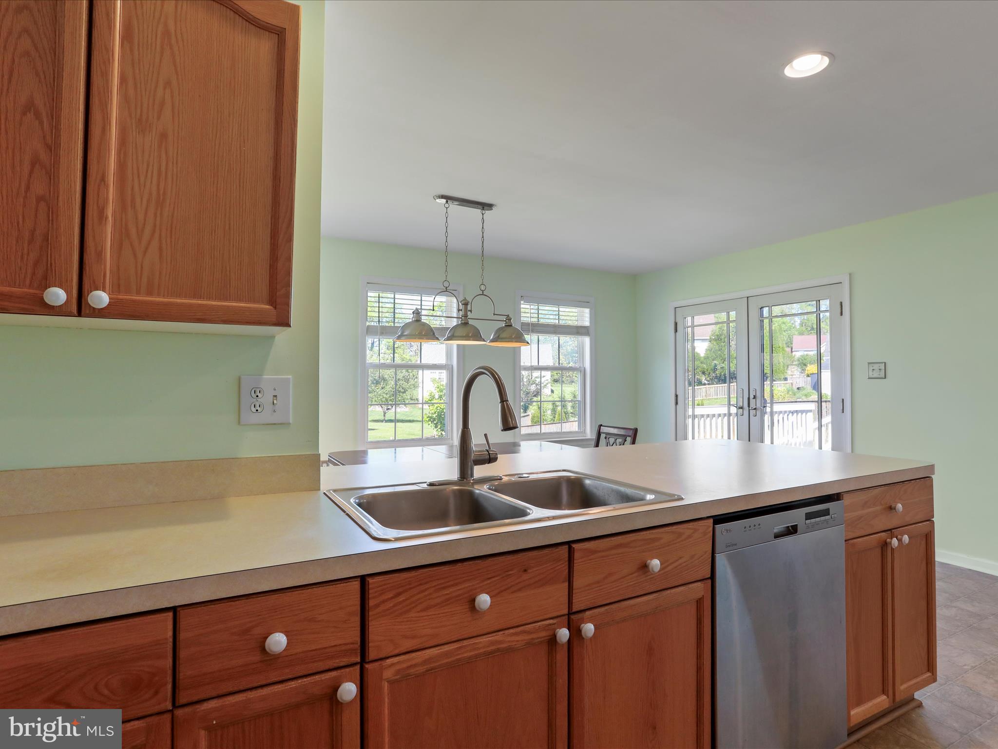 LOCUST HILL - Residential