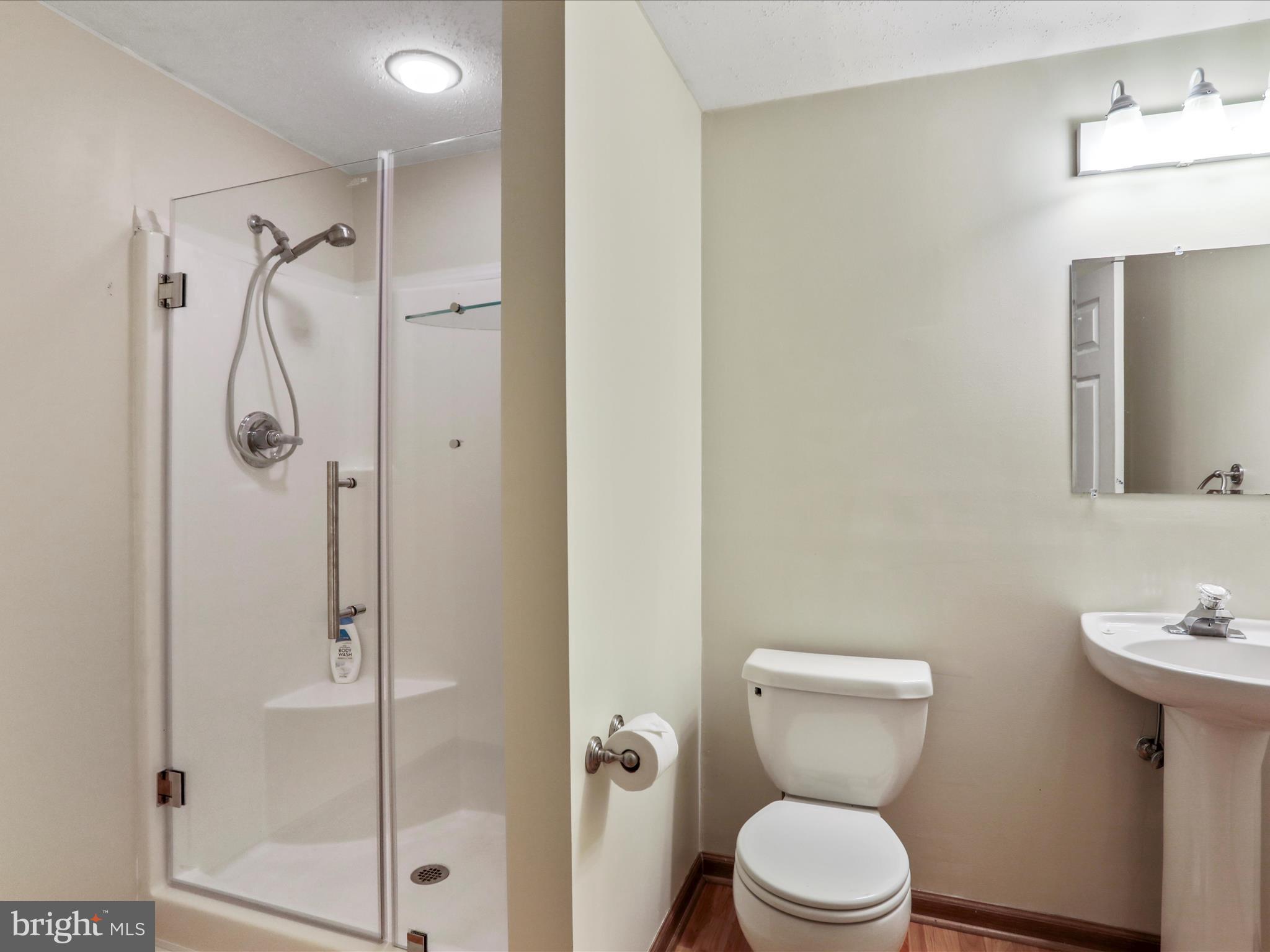 LOCUST HILL - Residential