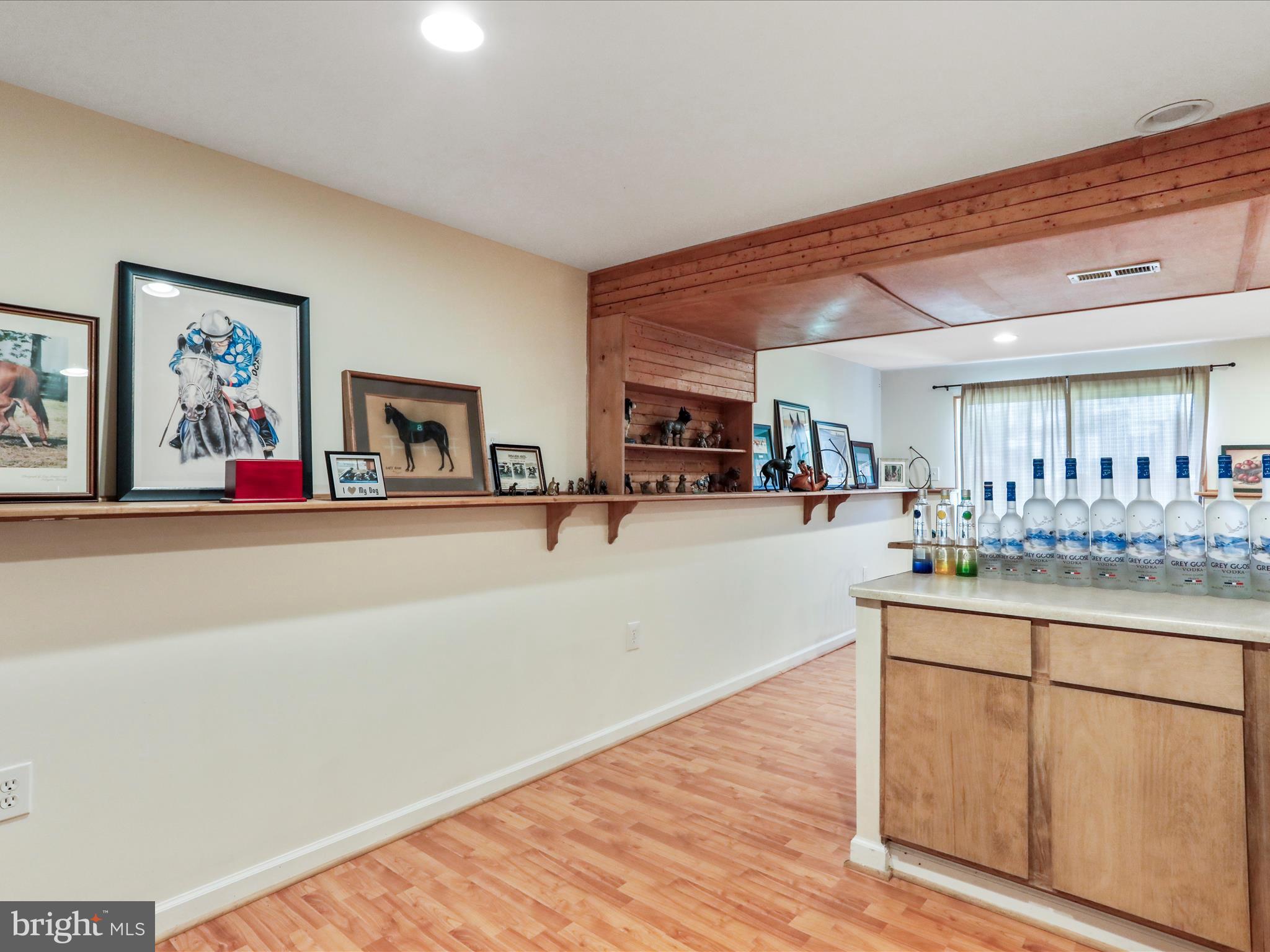 LOCUST HILL - Residential