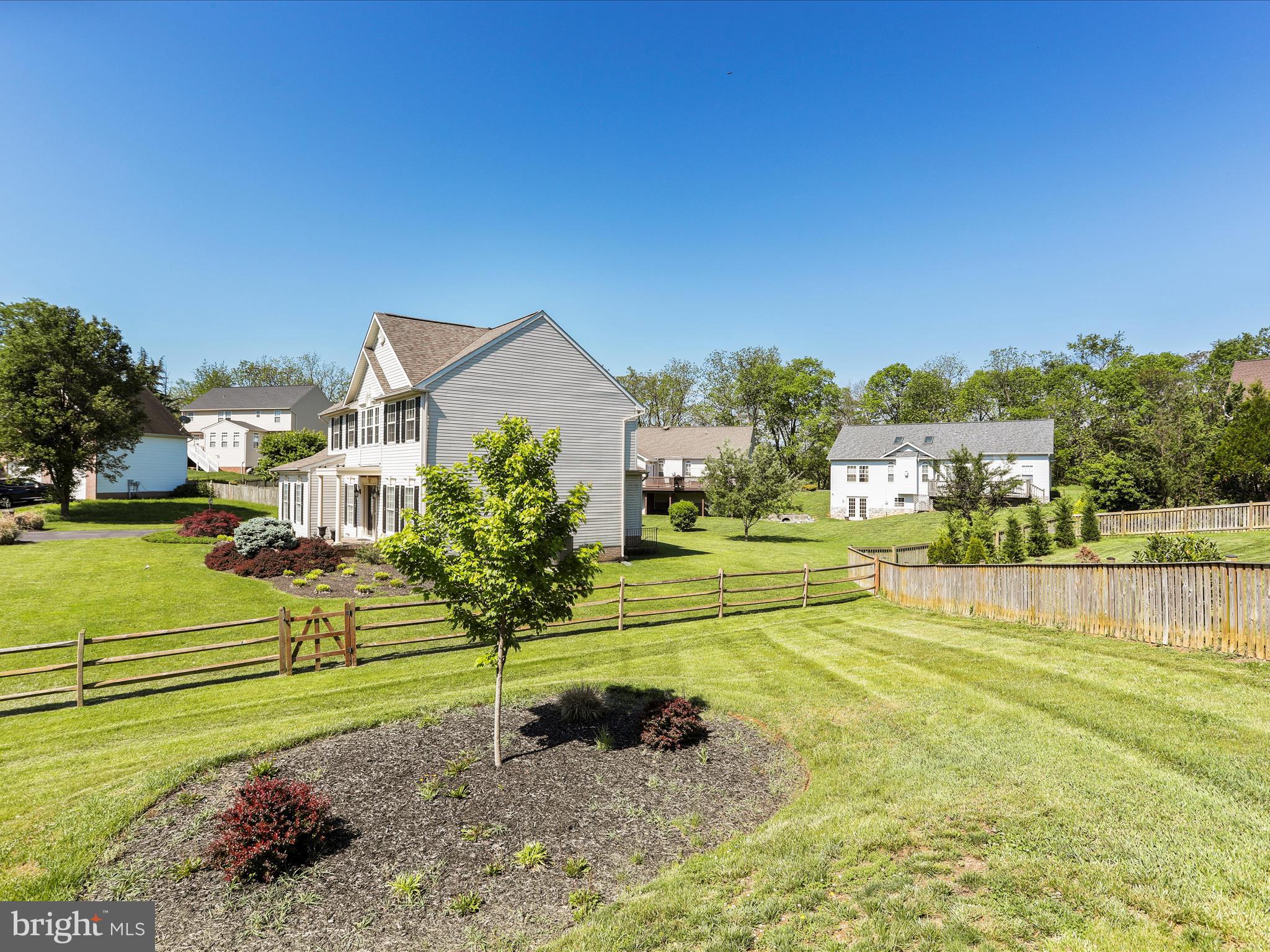 LOCUST HILL - Residential