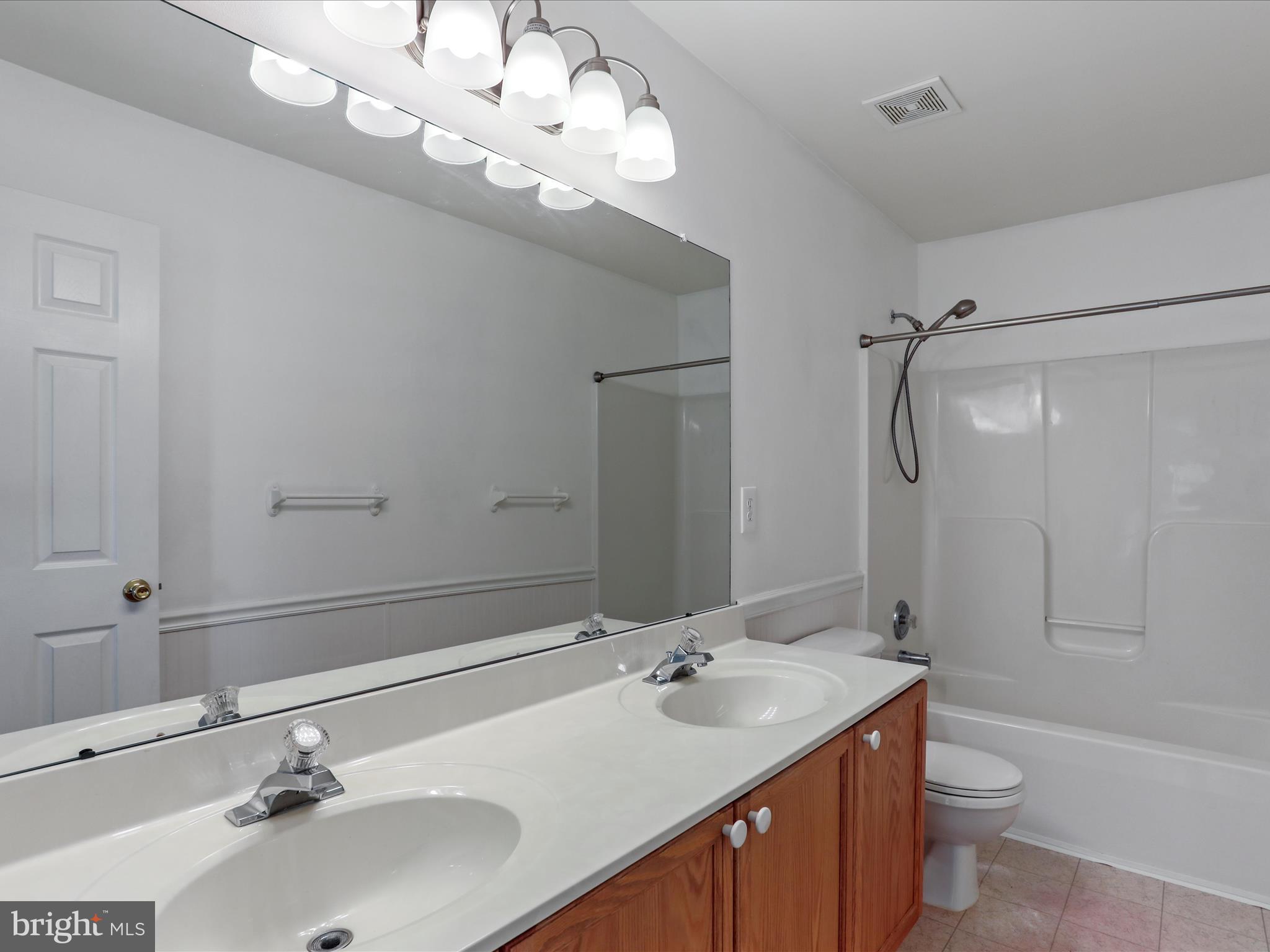 LOCUST HILL - Residential