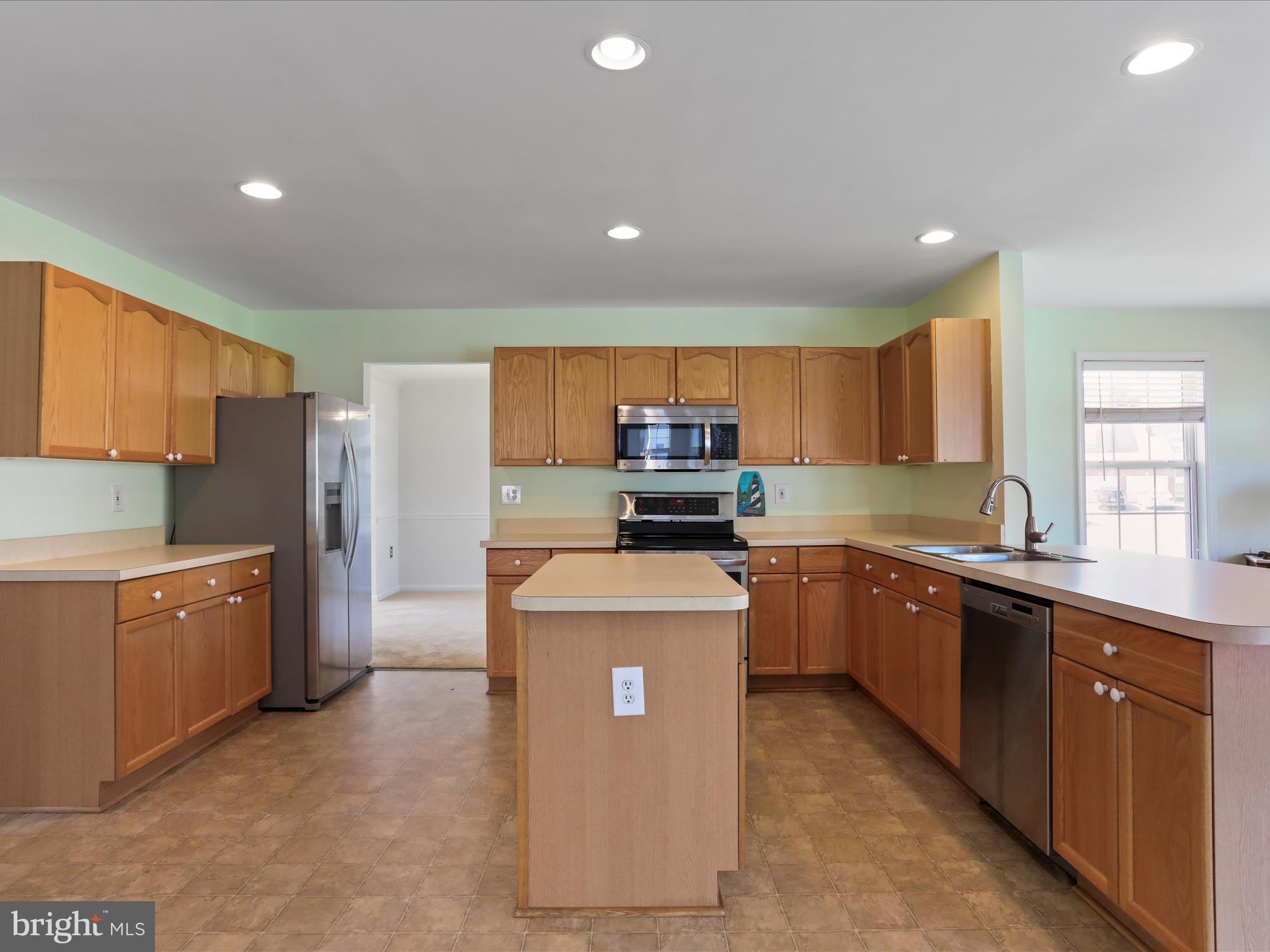 LOCUST HILL - Residential