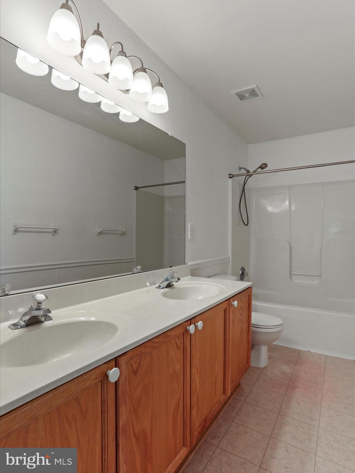 LOCUST HILL - Residential