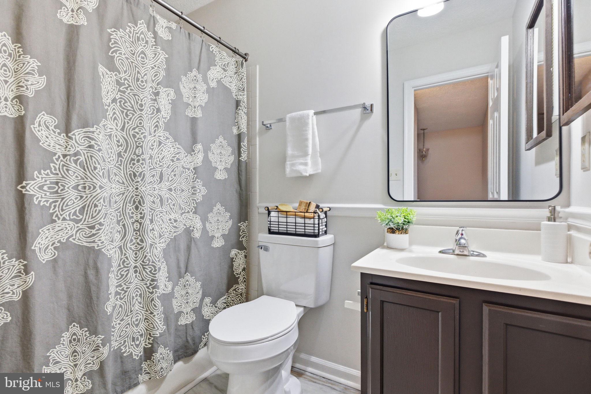 GEORGETOWN COURT - Residential