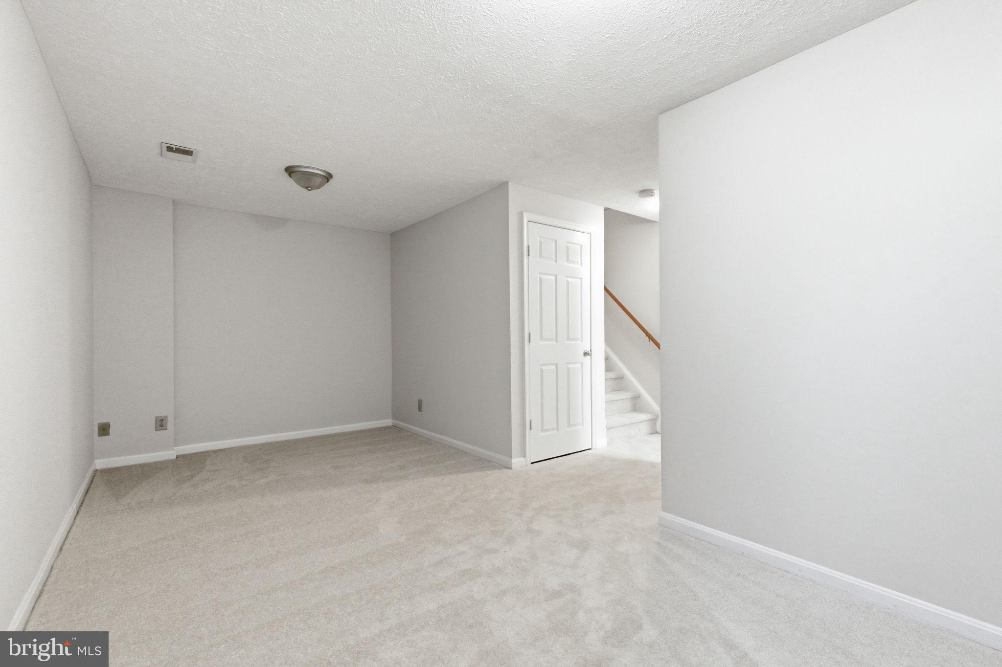 GEORGETOWN COURT - Residential