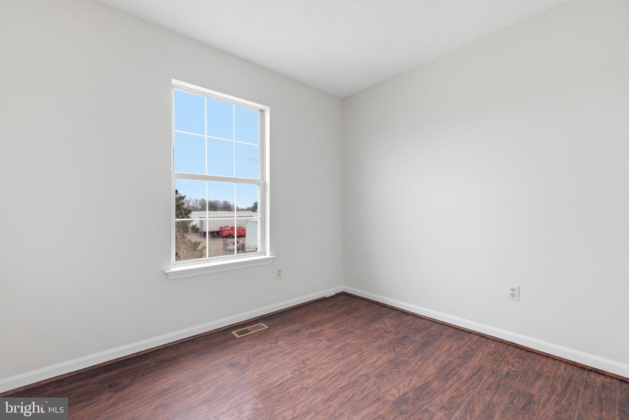 GEORGETOWN COURT - Residential