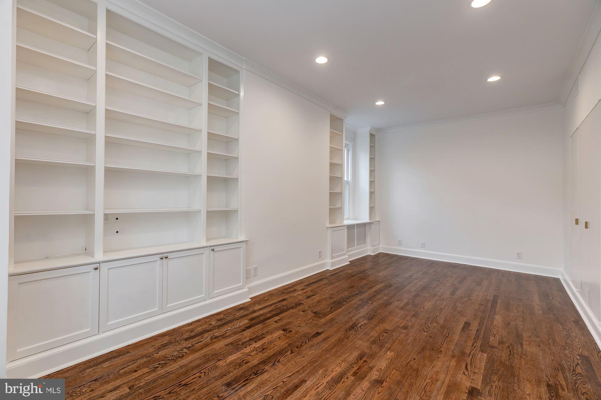 GEORGETOWN - Residential