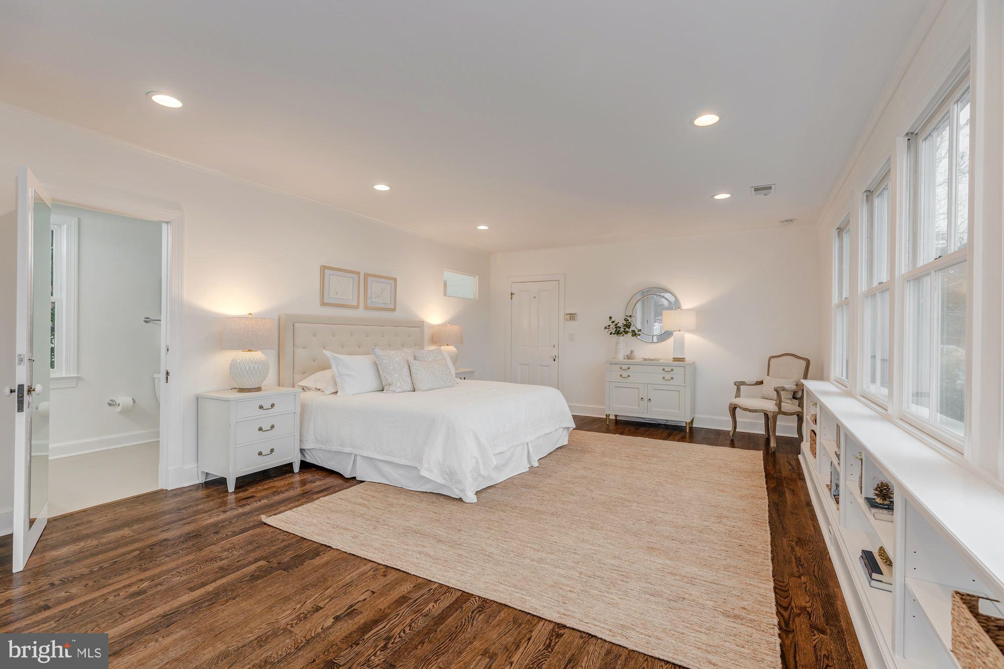 GEORGETOWN - Residential