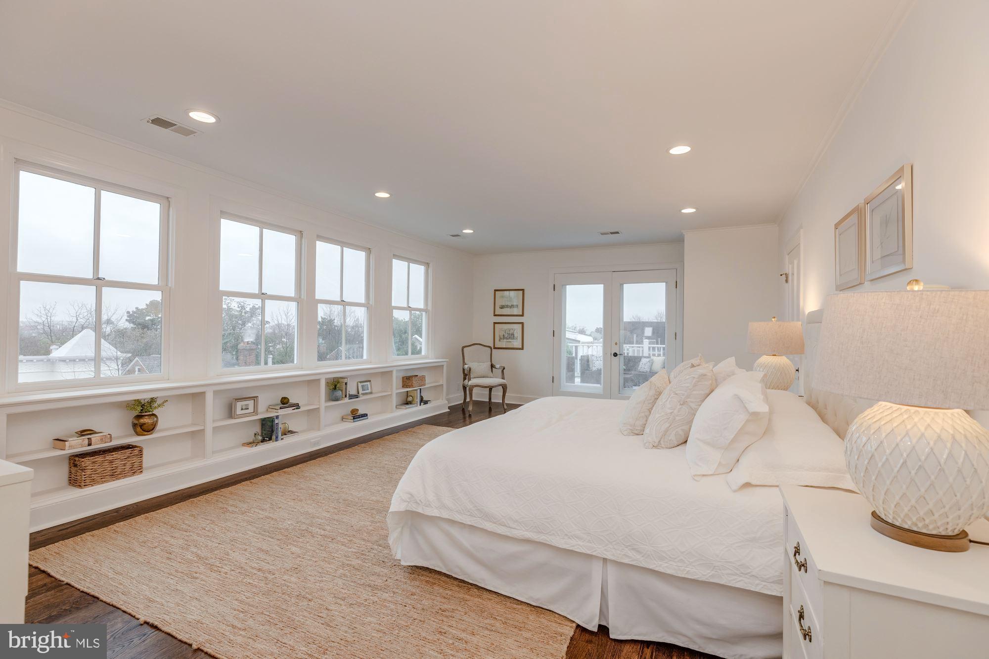 GEORGETOWN - Residential