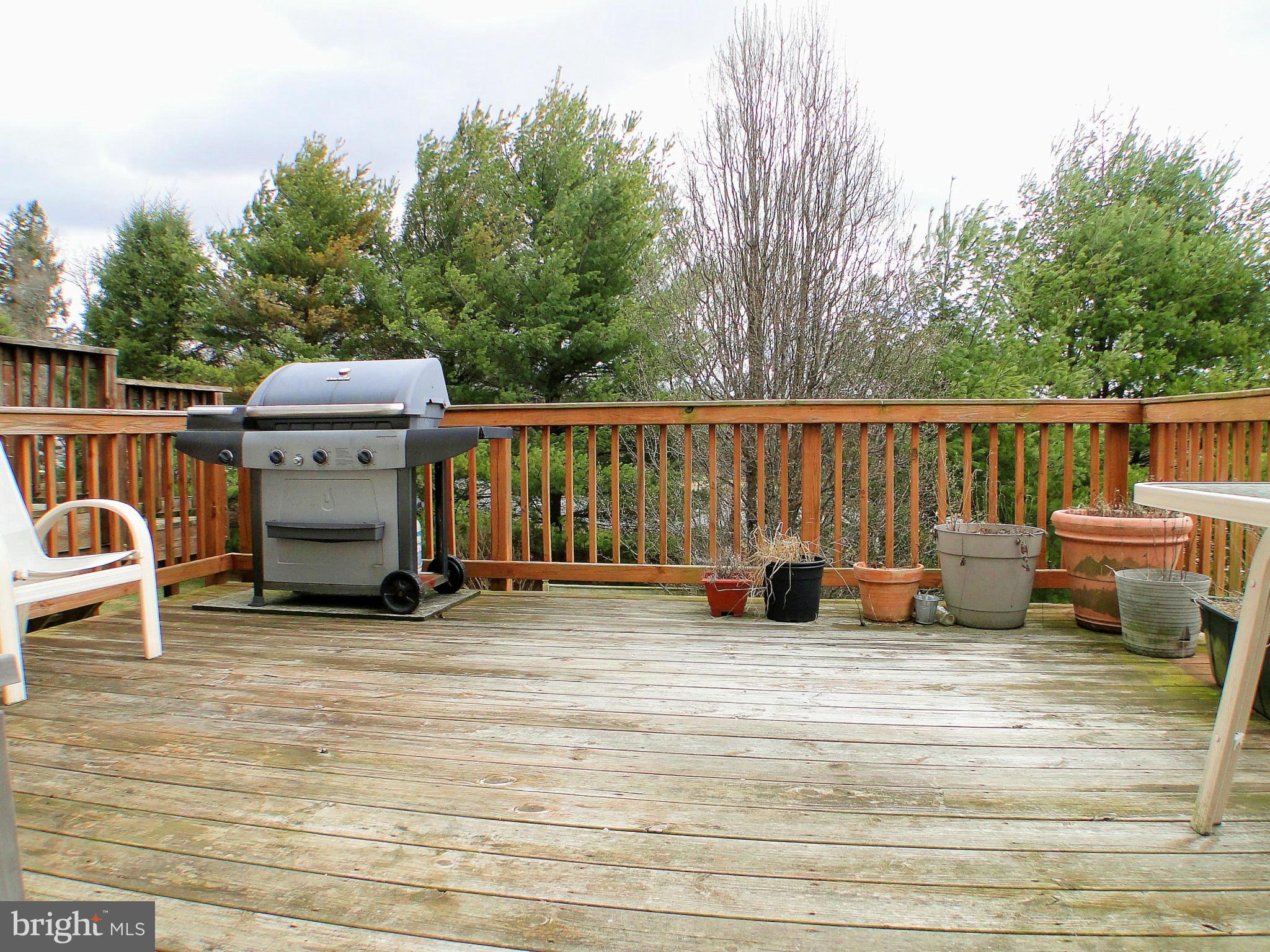 CONSTANT FRIENDSHIP - Residential