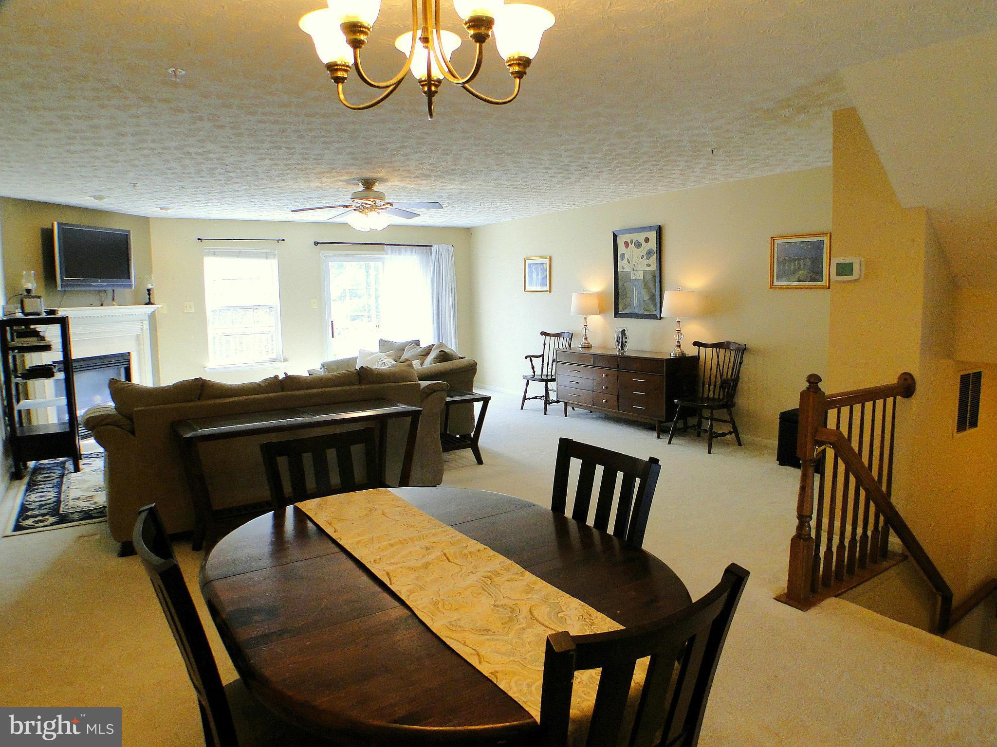 CONSTANT FRIENDSHIP - Residential