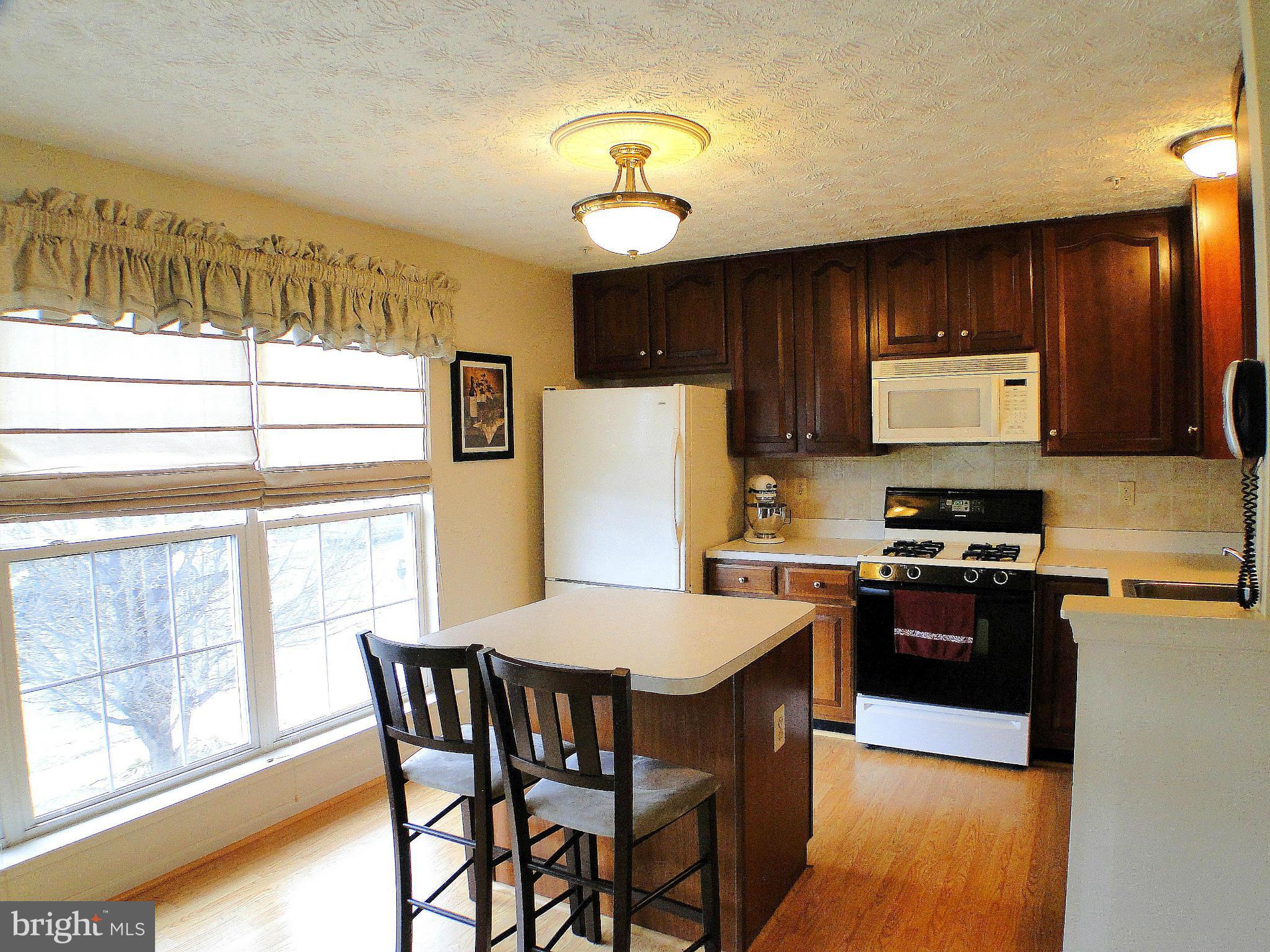 CONSTANT FRIENDSHIP - Residential