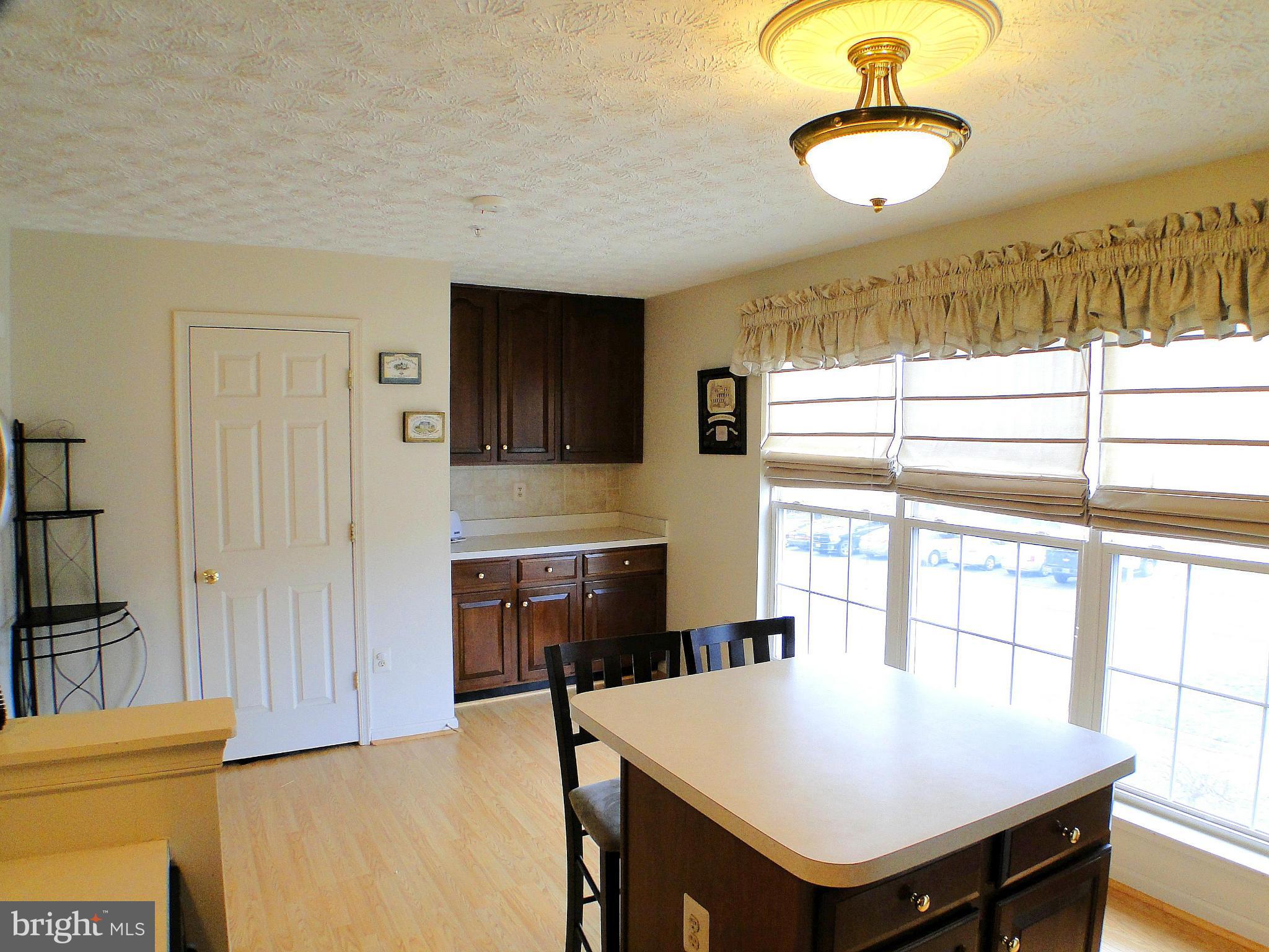 CONSTANT FRIENDSHIP - Residential