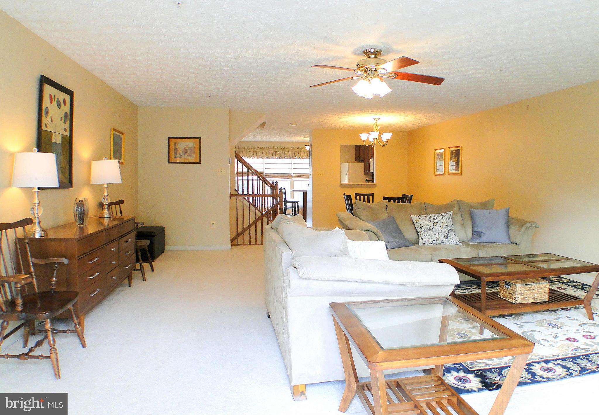 CONSTANT FRIENDSHIP - Residential