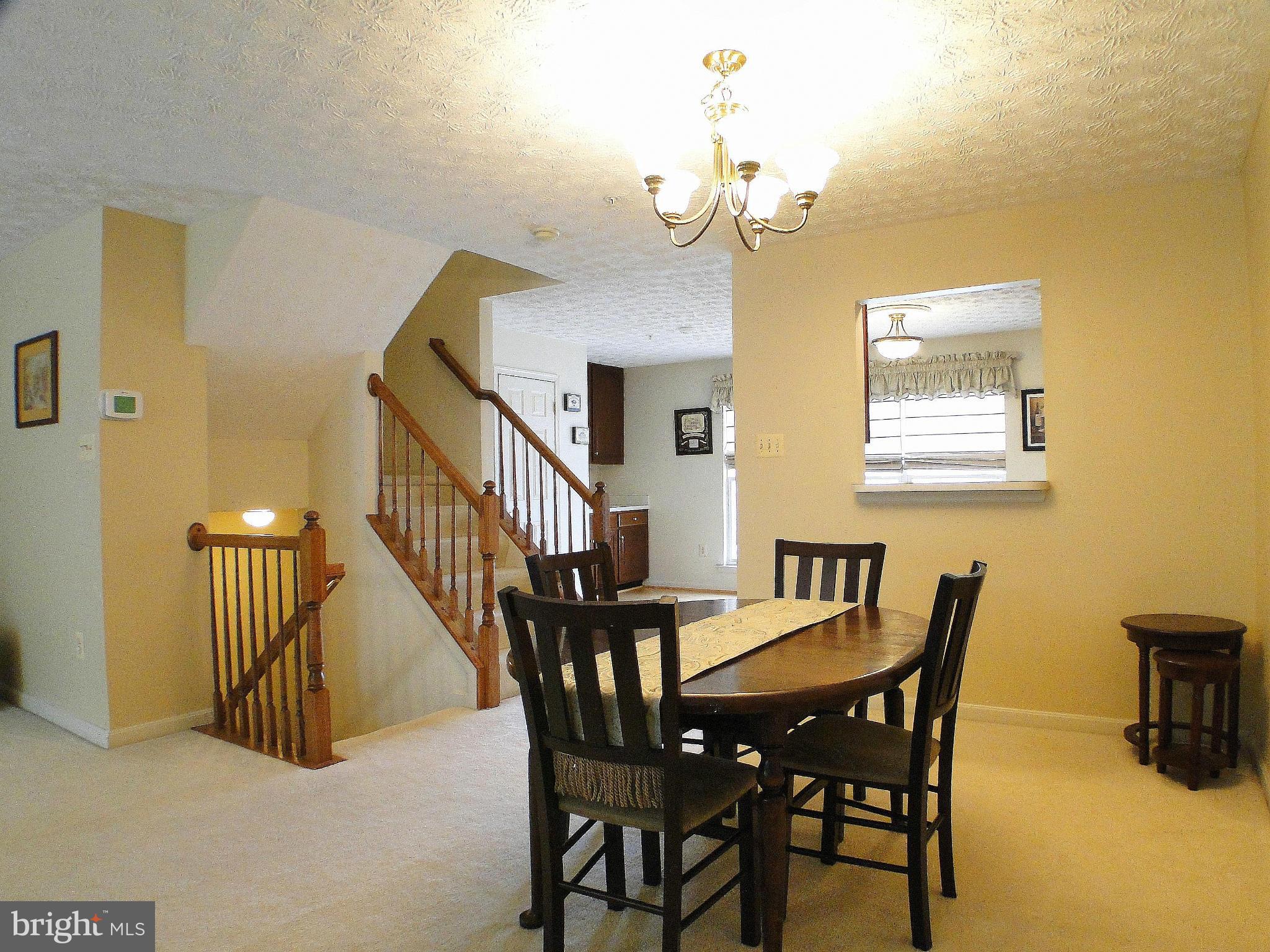 CONSTANT FRIENDSHIP - Residential