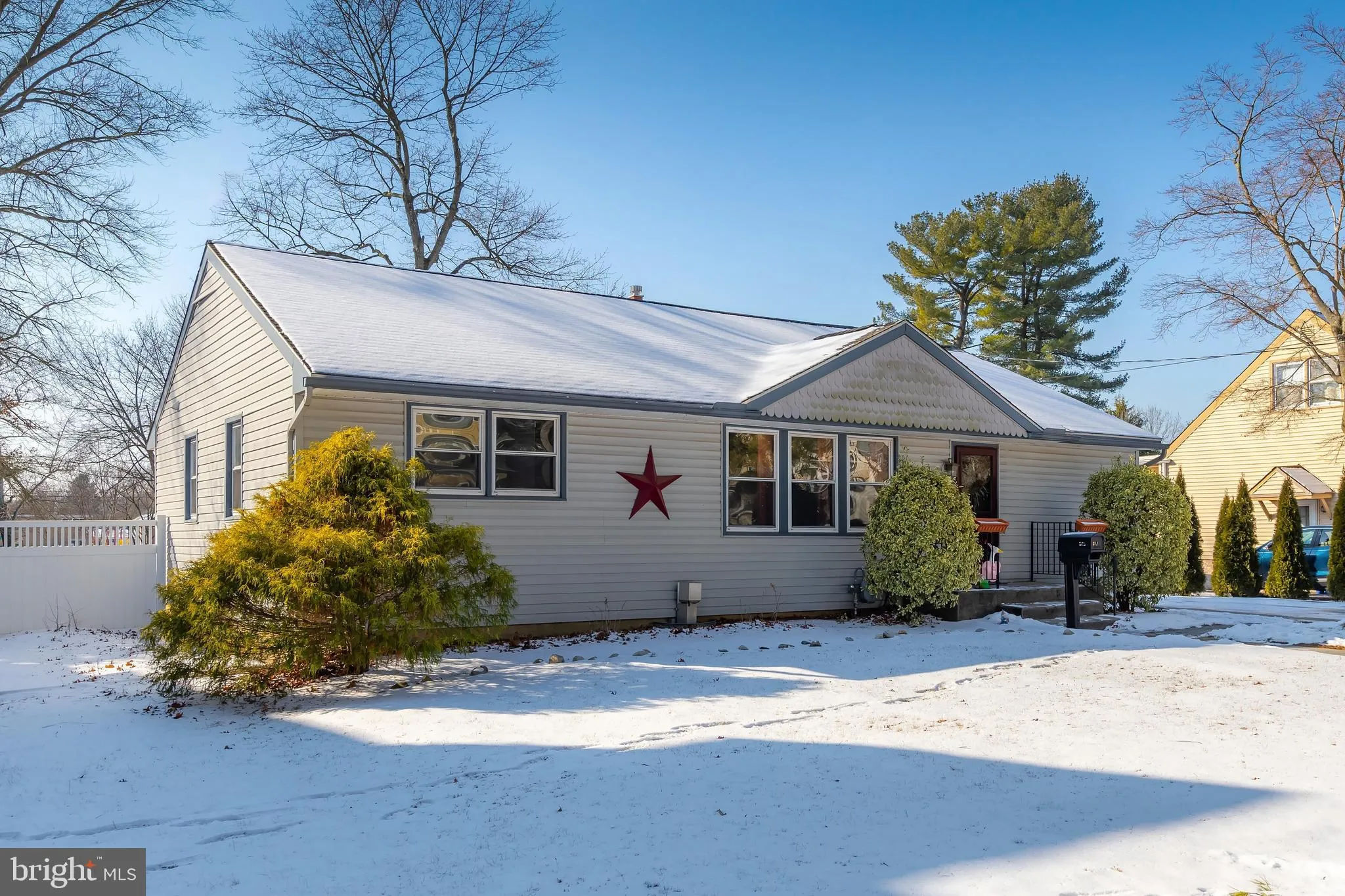 Glassboro, New Jersey 08028, United States, 3 Bedrooms Bedrooms, ,2 BathroomsBathrooms,Residential,Pending,16731