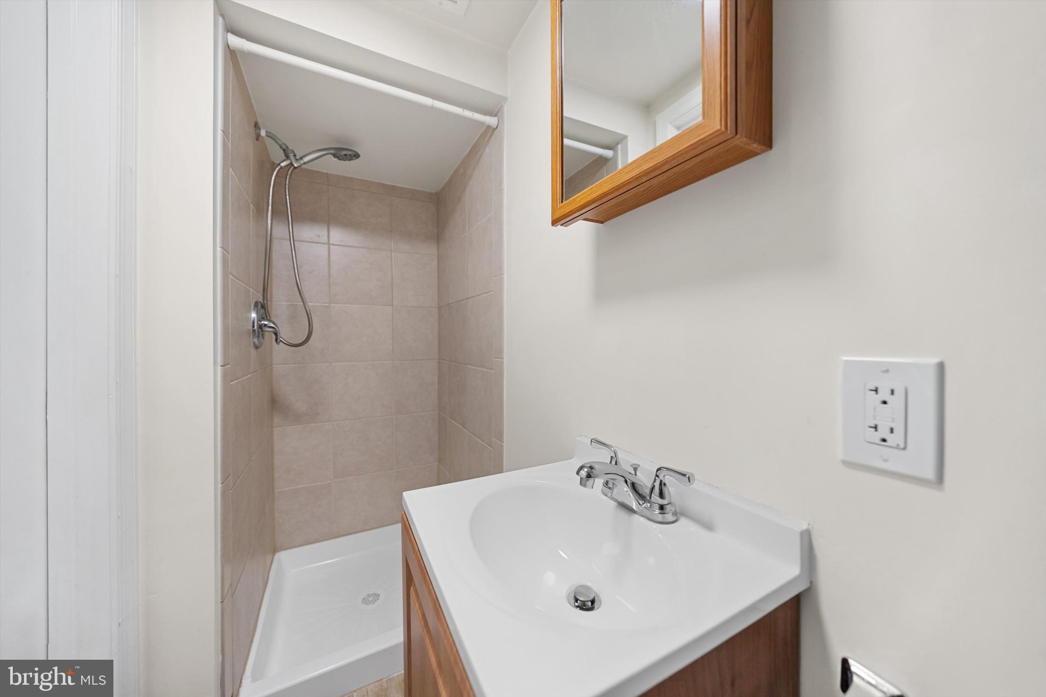 CYRANDALL VALLEY NORTH - Residential