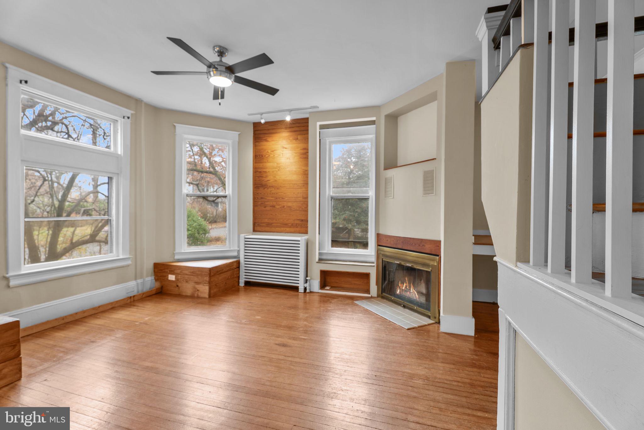 MOUNT RAINIER - Residential Lease