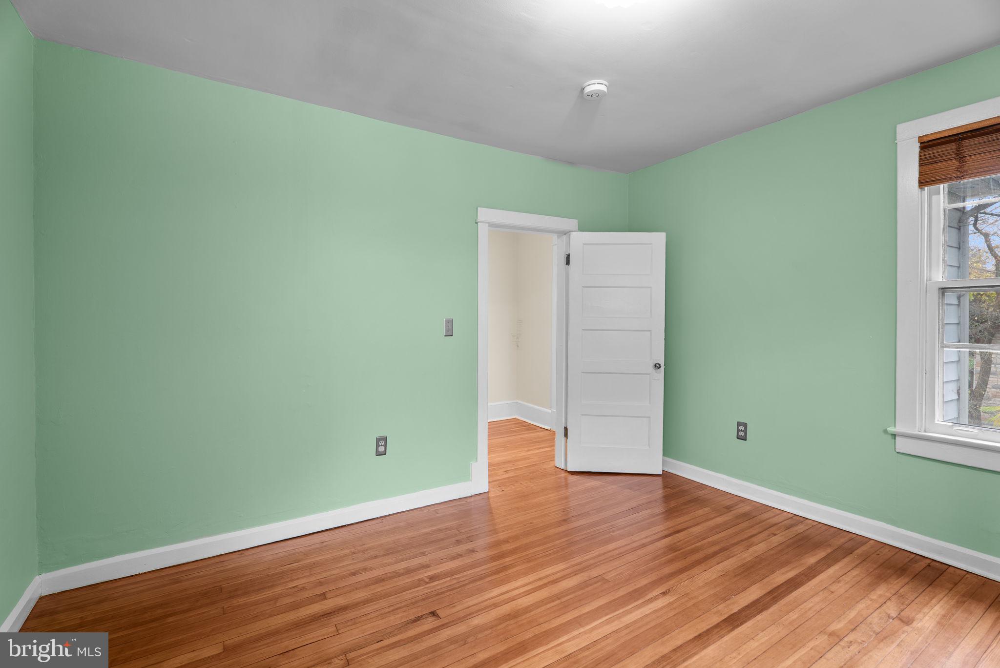 MOUNT RAINIER - Residential Lease