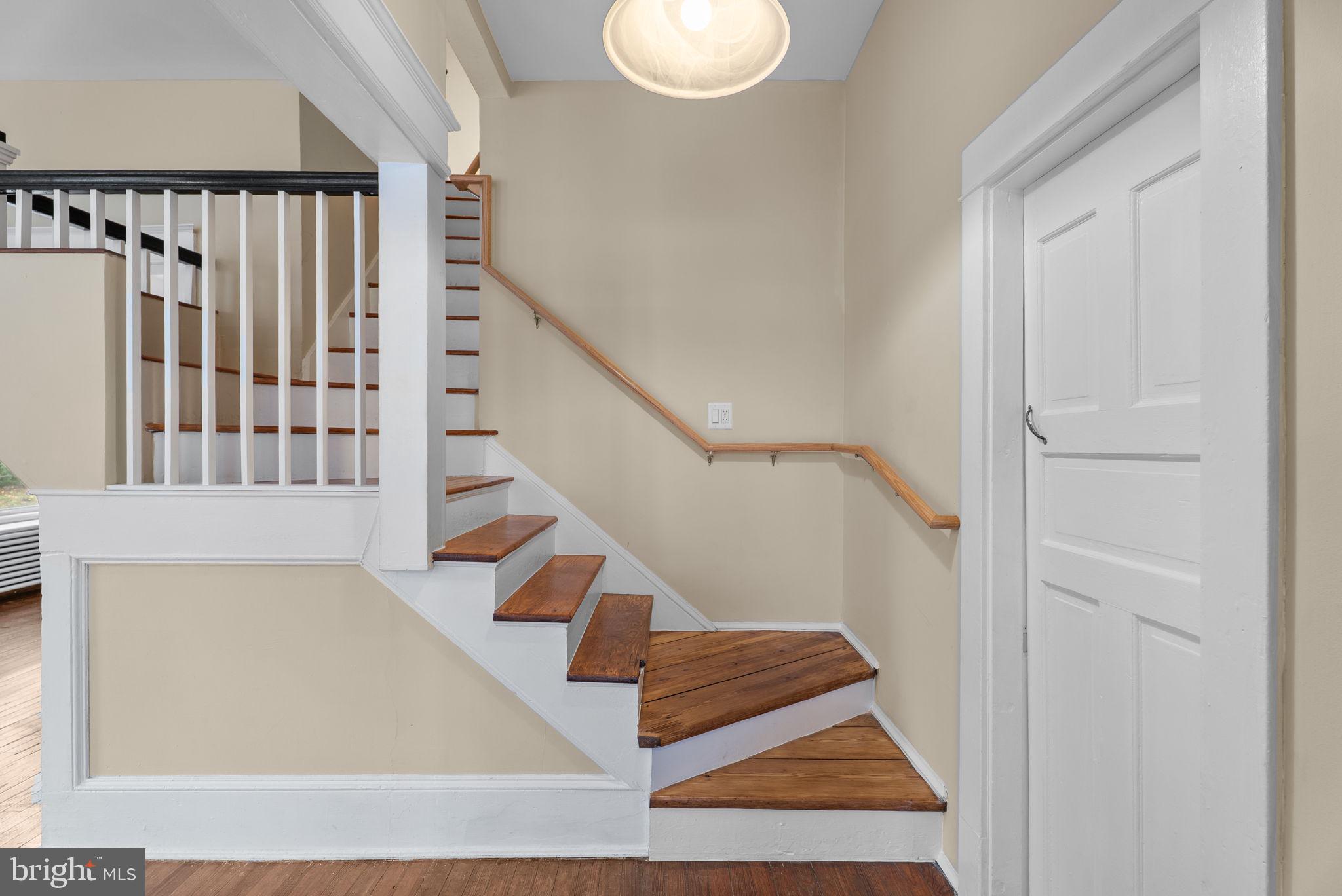 MOUNT RAINIER - Residential Lease